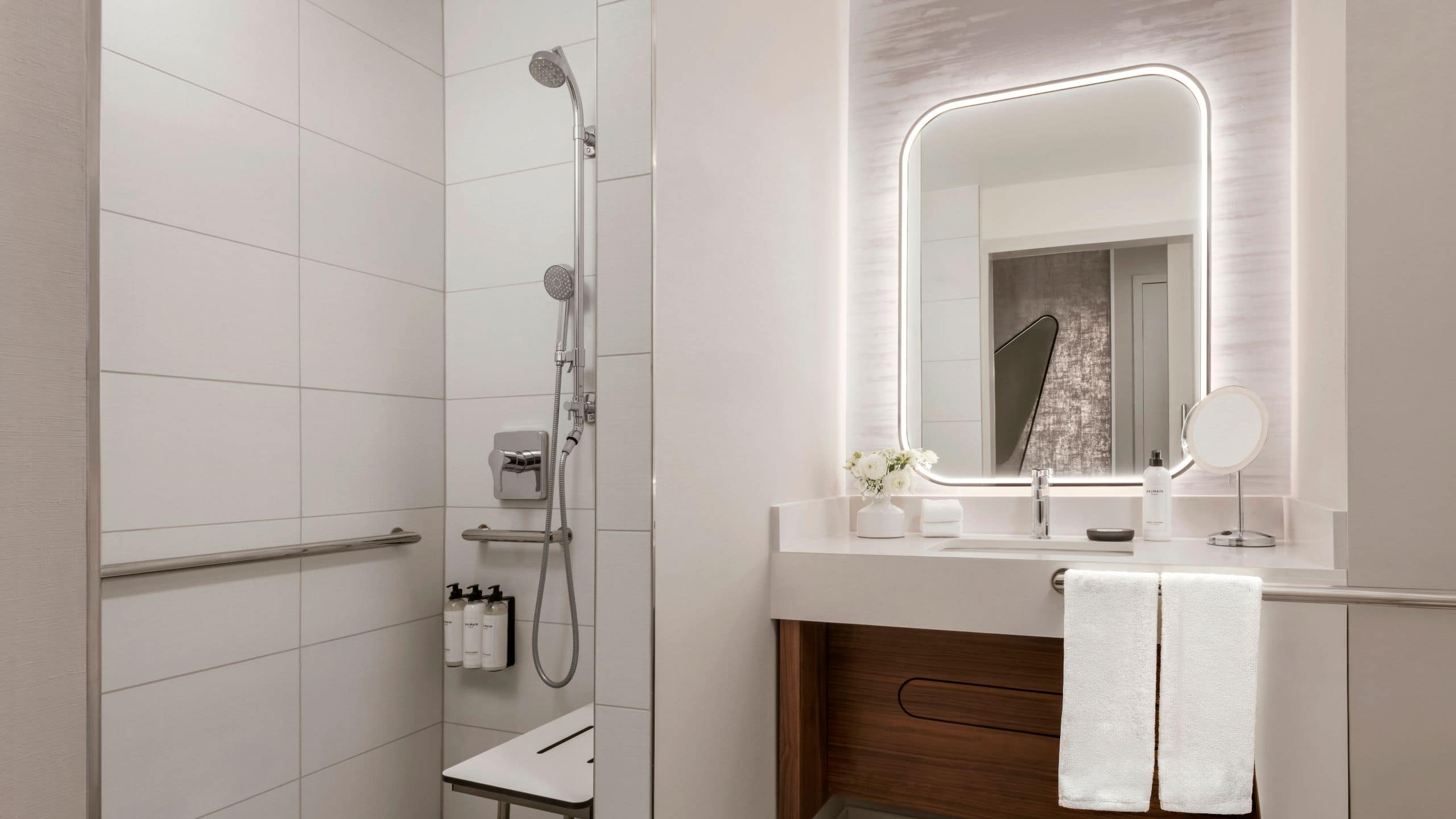 Manchester Grand Hyatt San Diego - Image 2