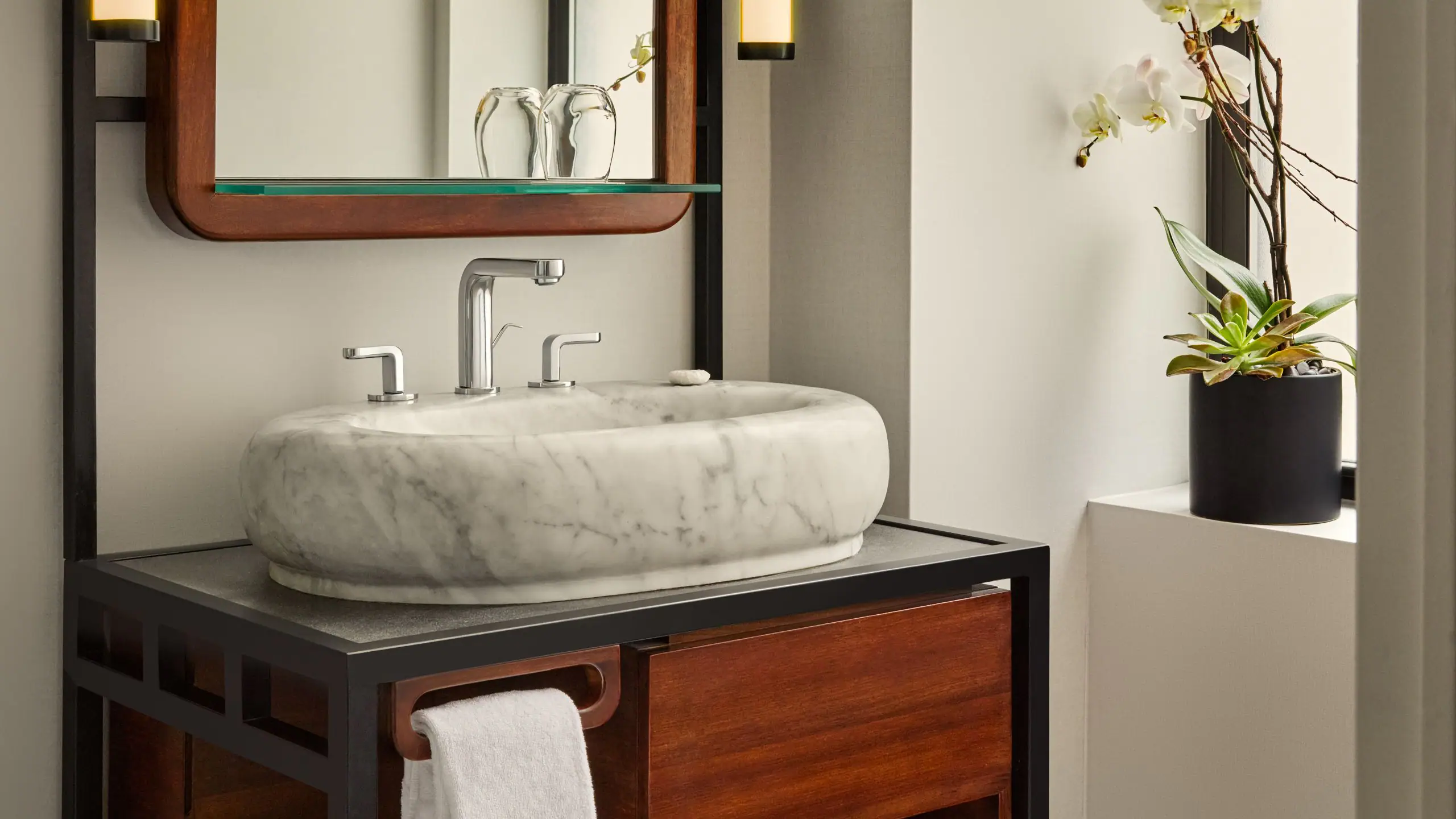 Deluxe Suite King - Image 5