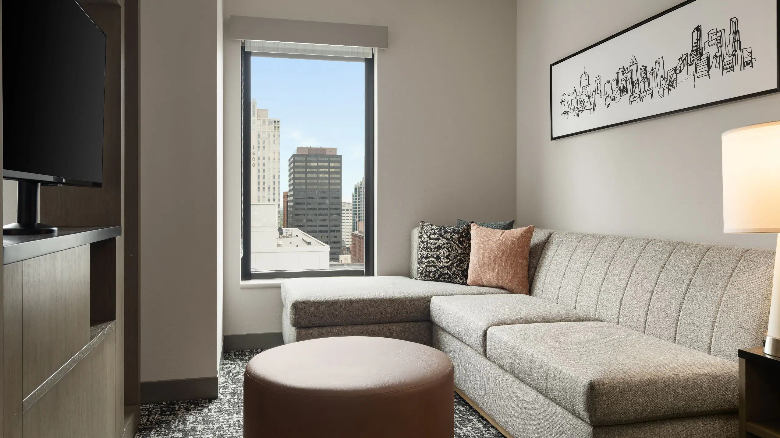 King Studio Suite (Sofabed) - Image 3