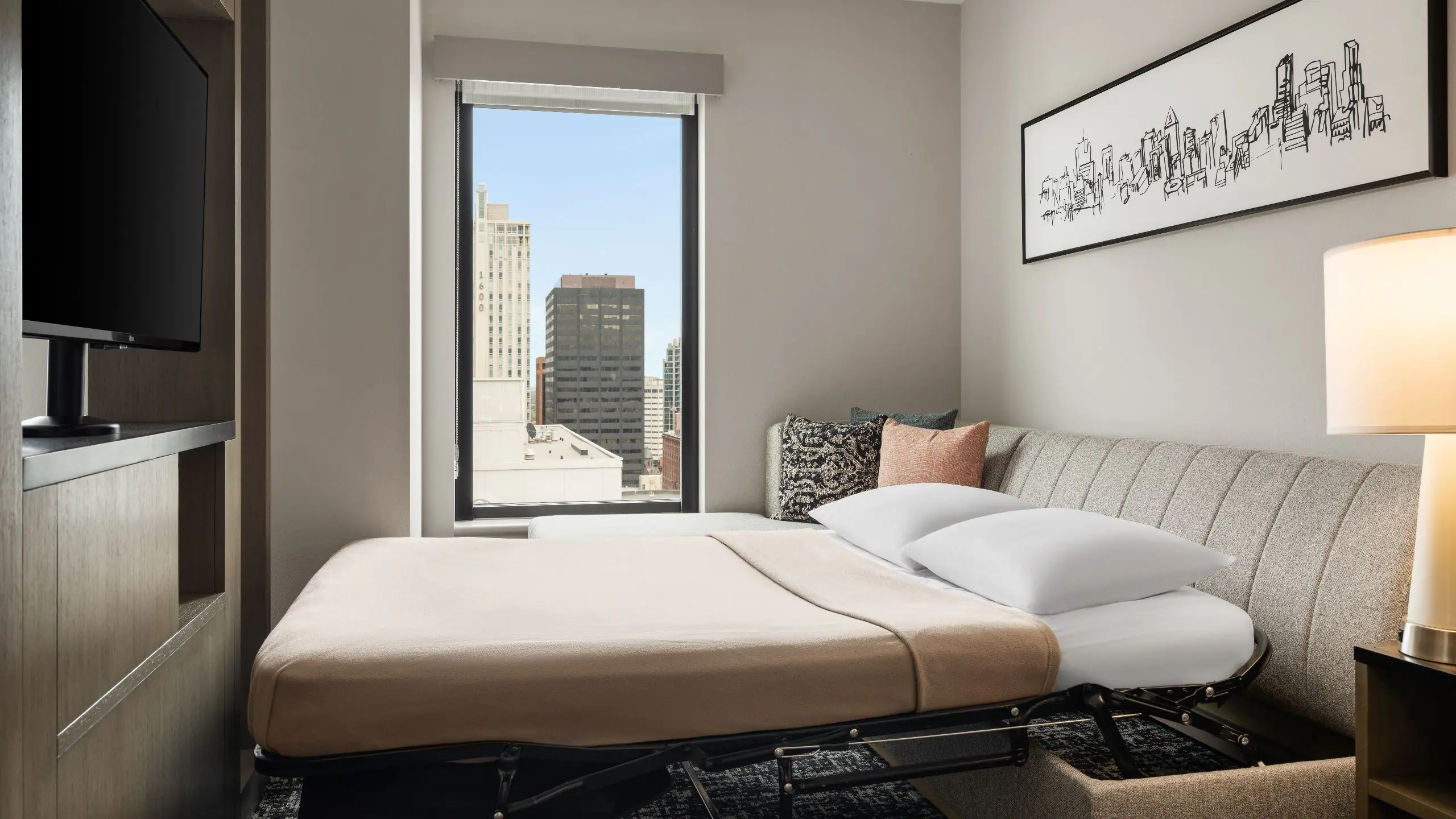 King Studio Suite (Sofabed) - Image 2