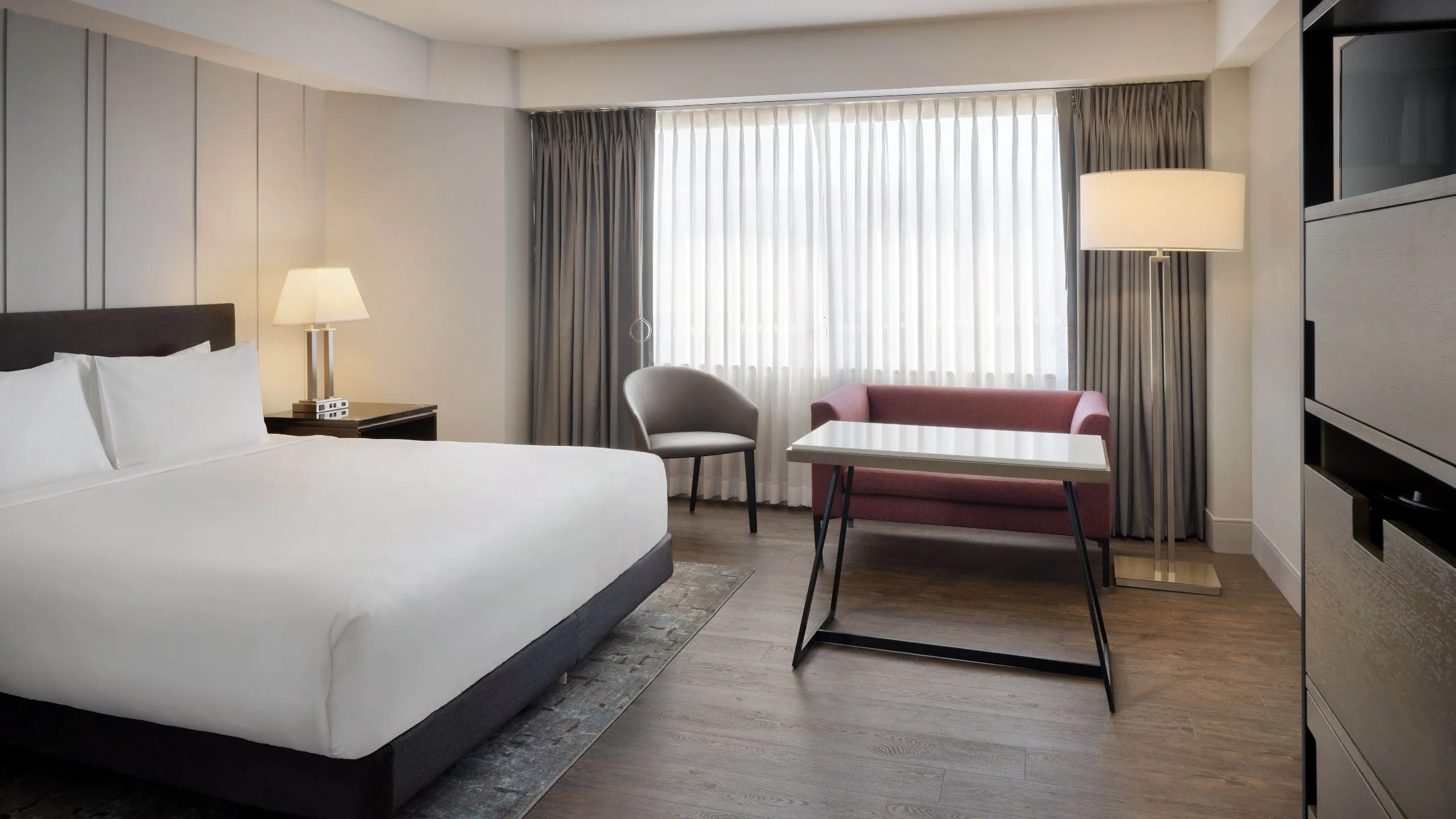 Hyatt Regency Louisville - Image 3