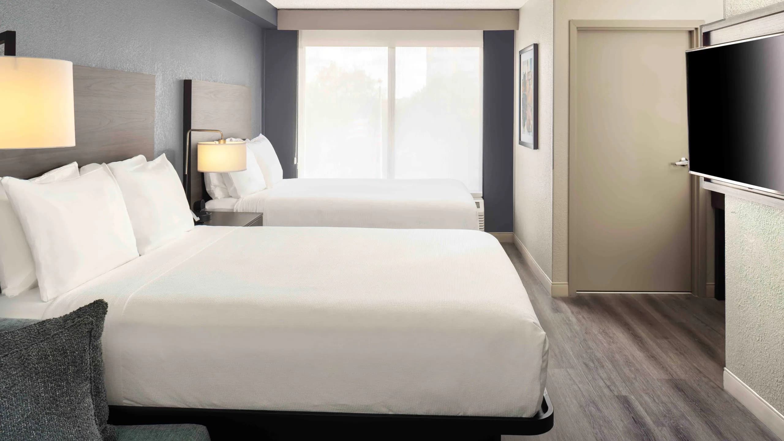 Hyatt Place Boston/Medford - Image 2