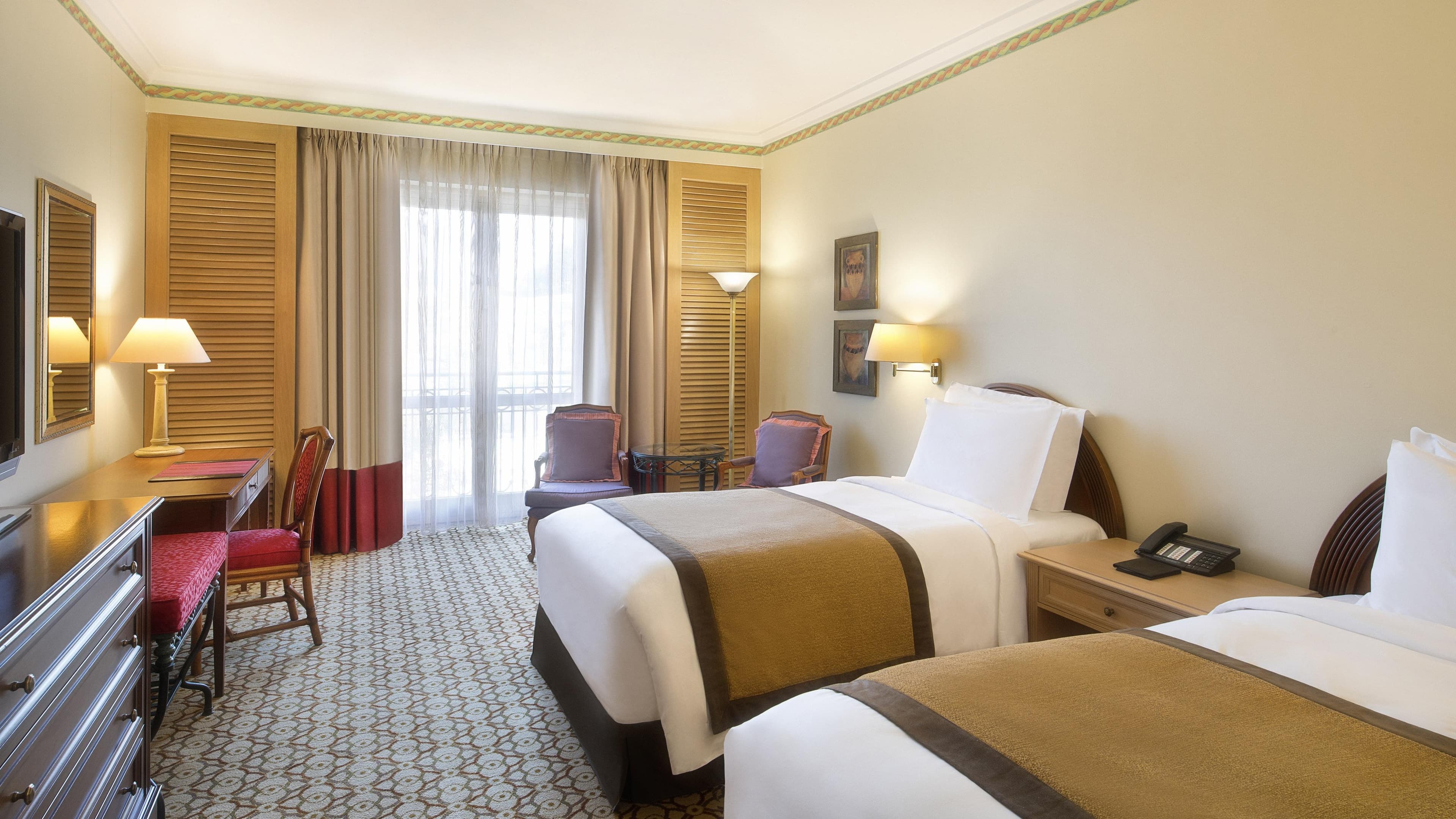 Classic Twin - Image 1