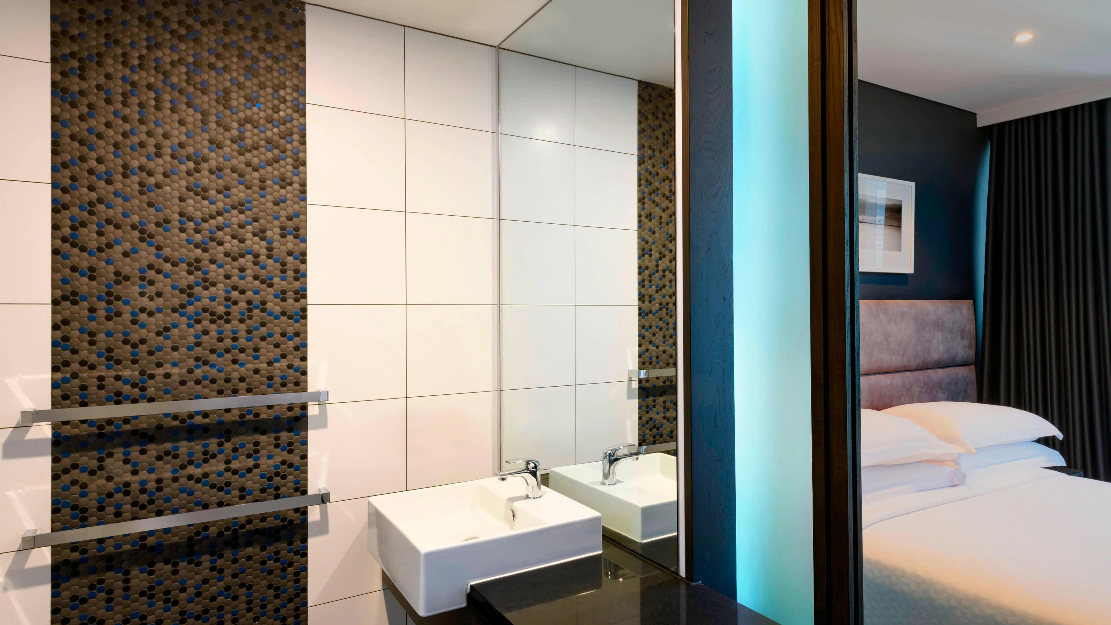 Four Points by Sheraton Auckland - Image 3
