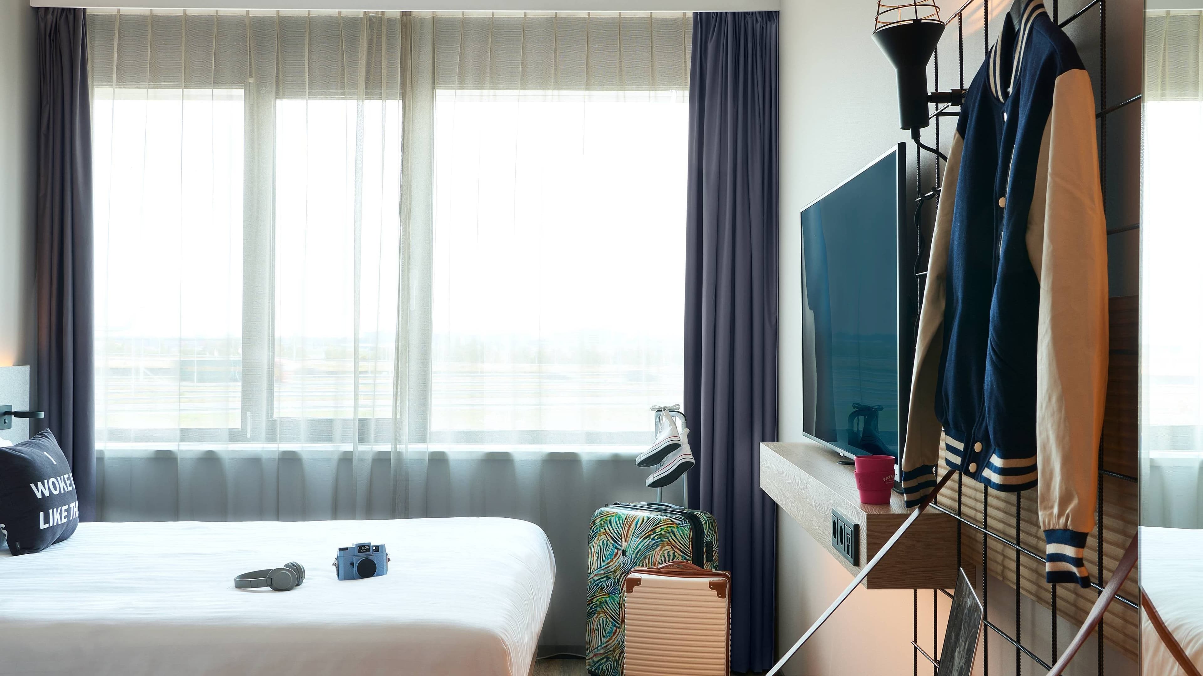 Moxy Sleeper - Image 1