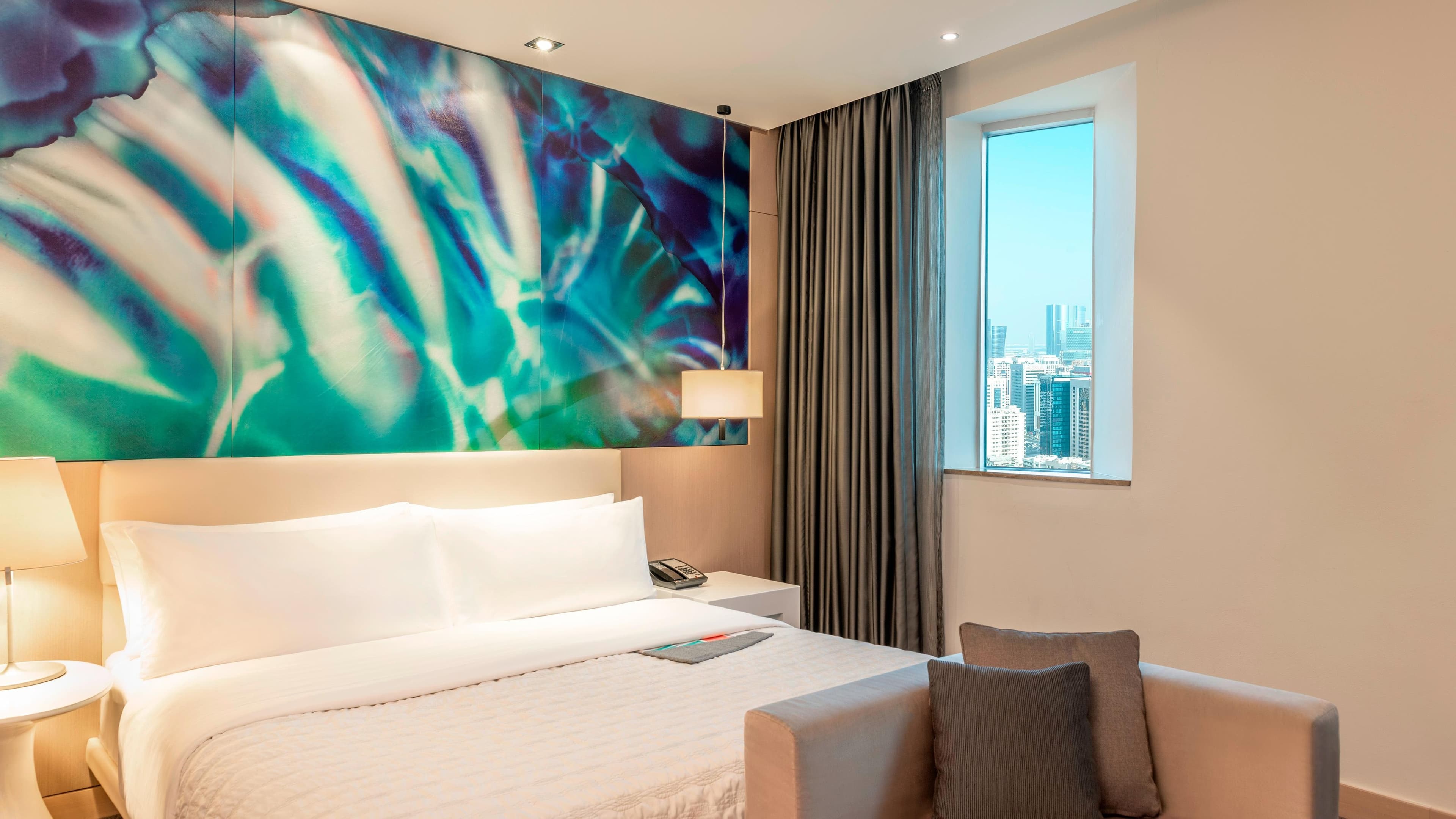 Corner City View - Image 1