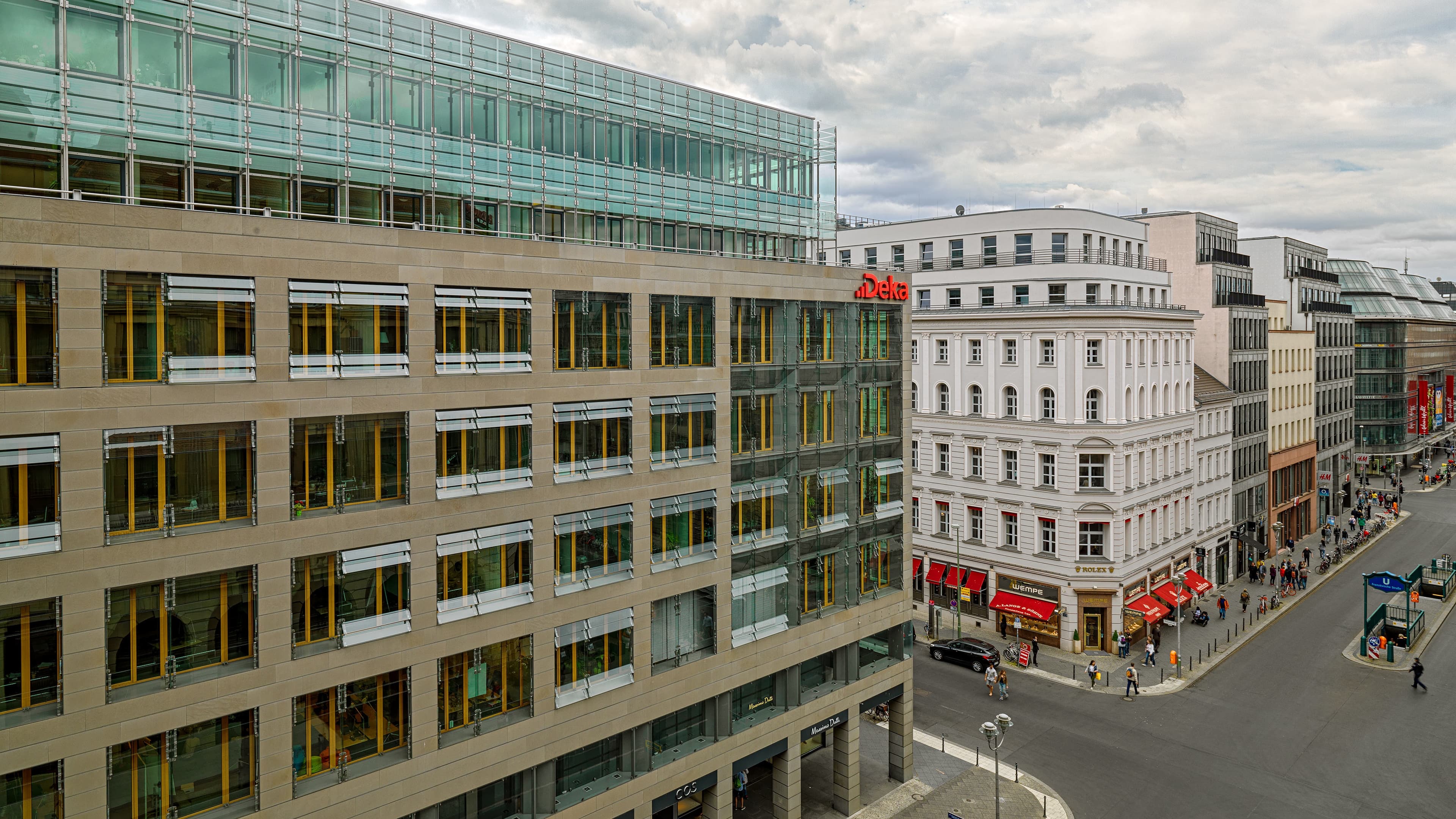 Deluxe Room - Image 3