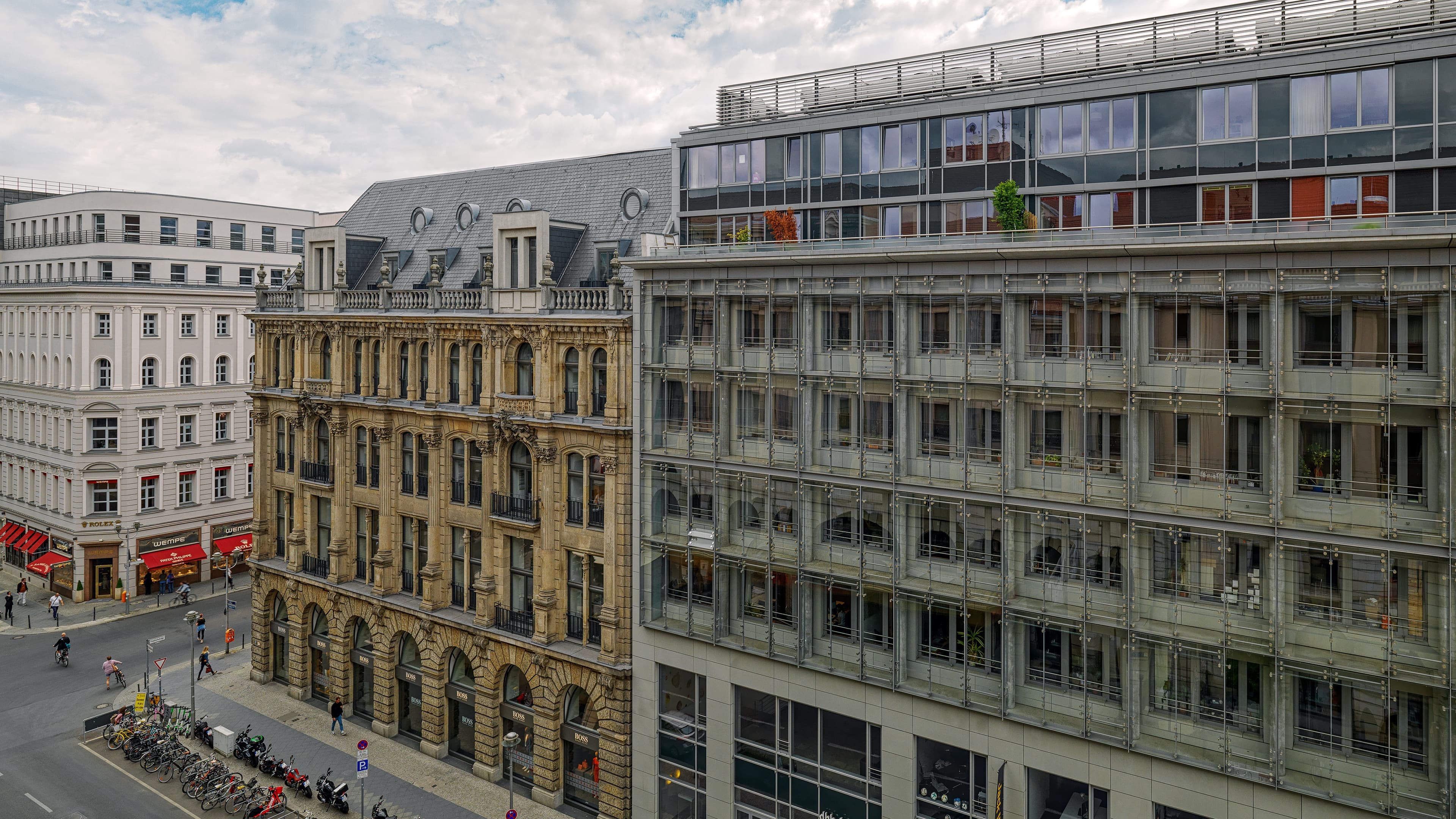 Deluxe Room - Image 6