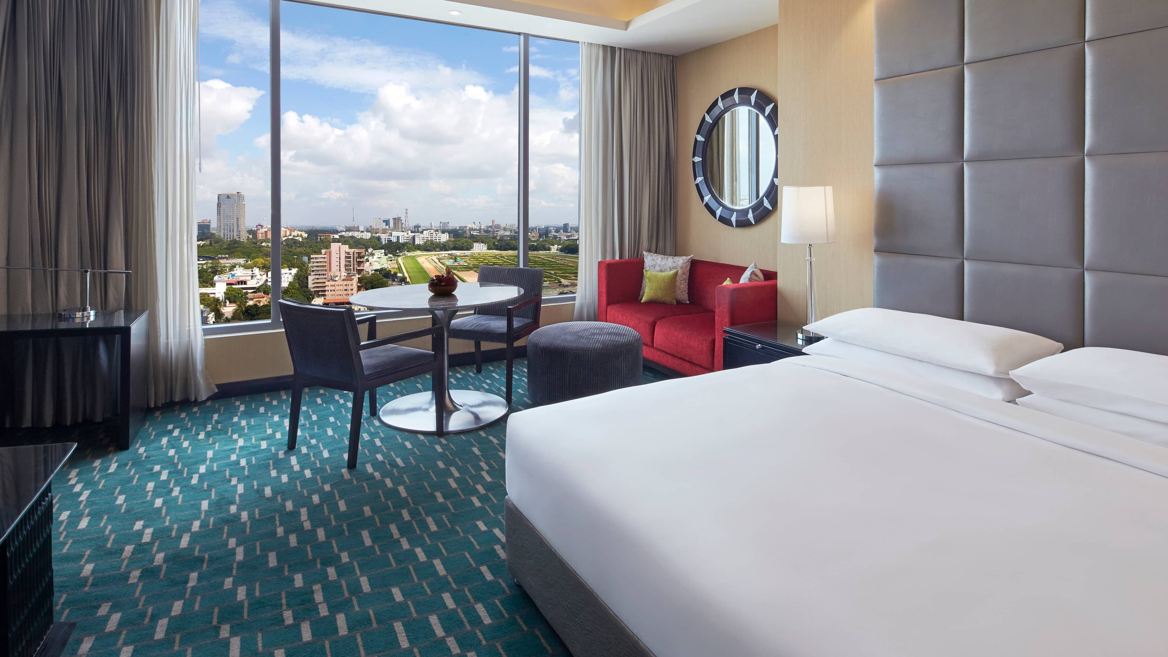 Renaissance Bengaluru Race Course Hotel - Image 2