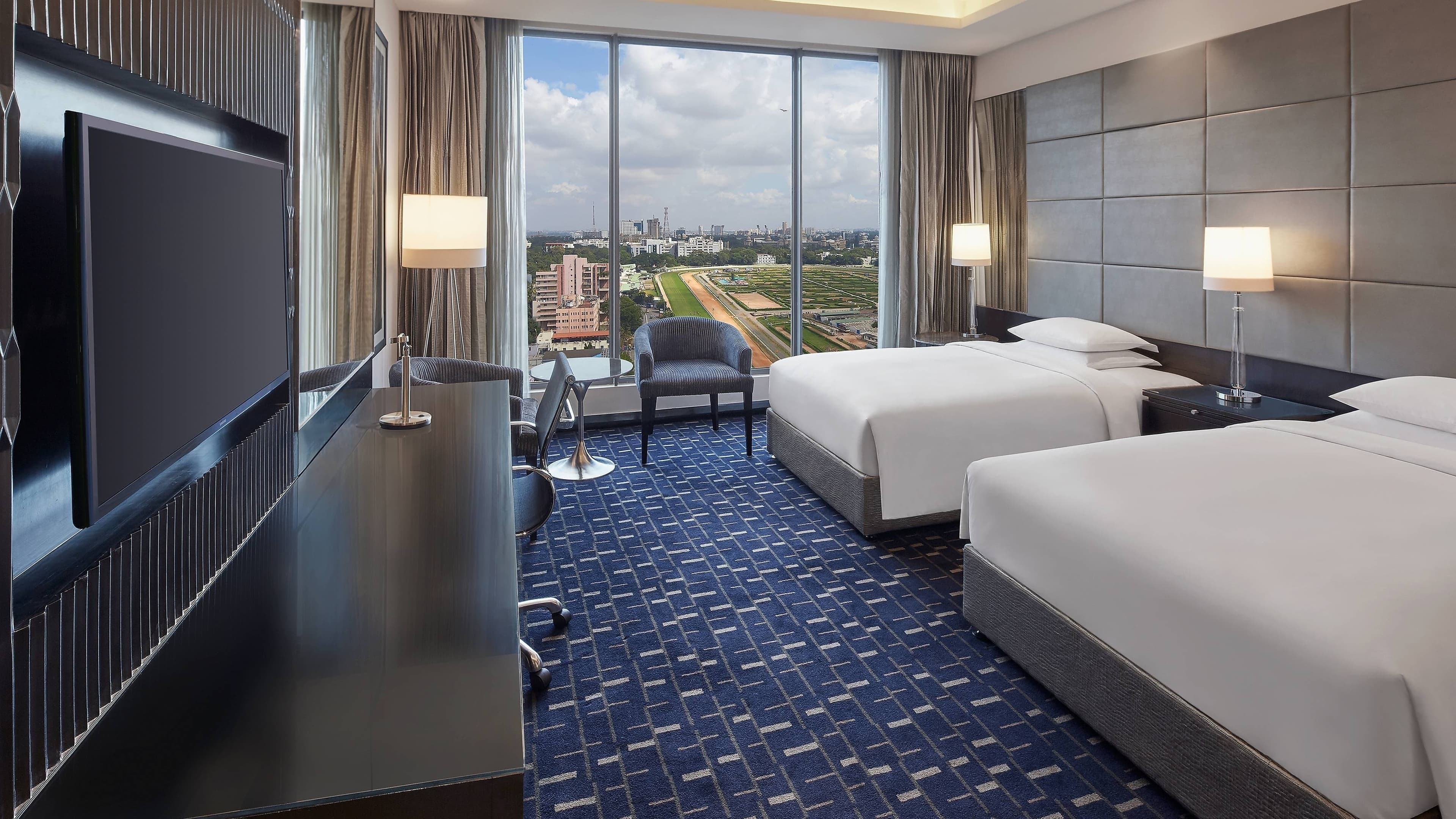 Renaissance Bengaluru Race Course Hotel - Image 4