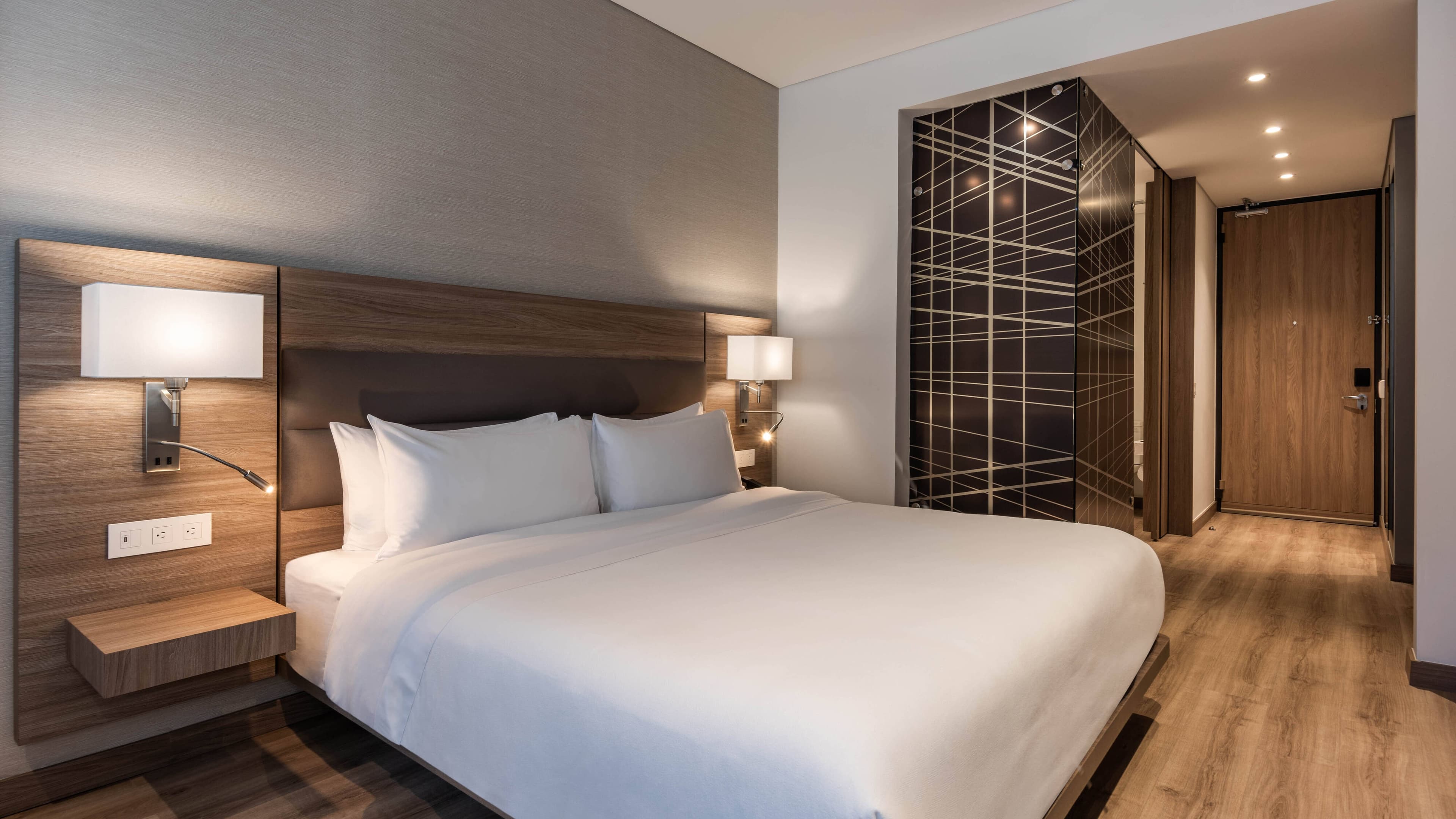 Deluxe King - Image 4