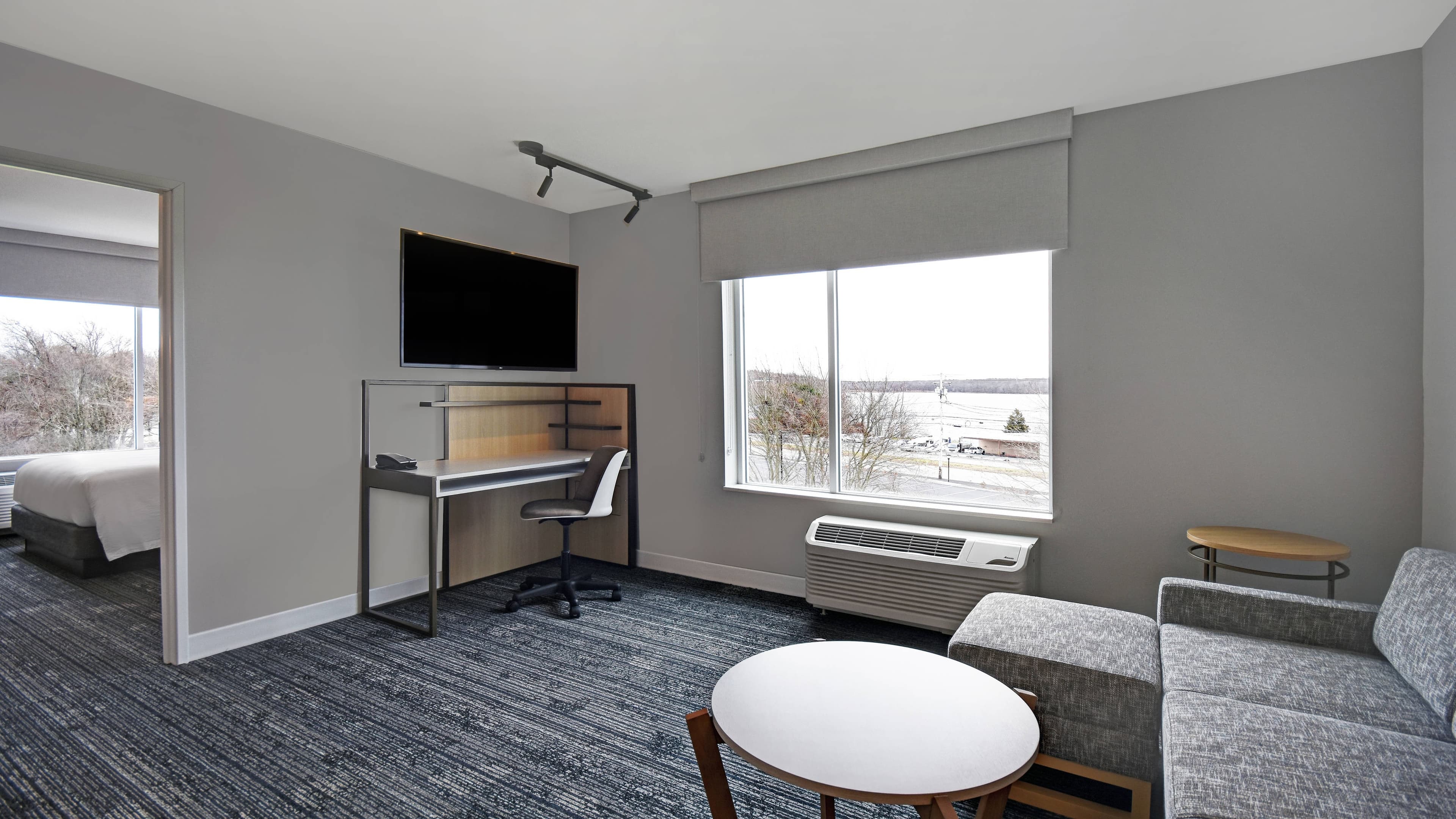 1 Bedroom Suite - Image 1