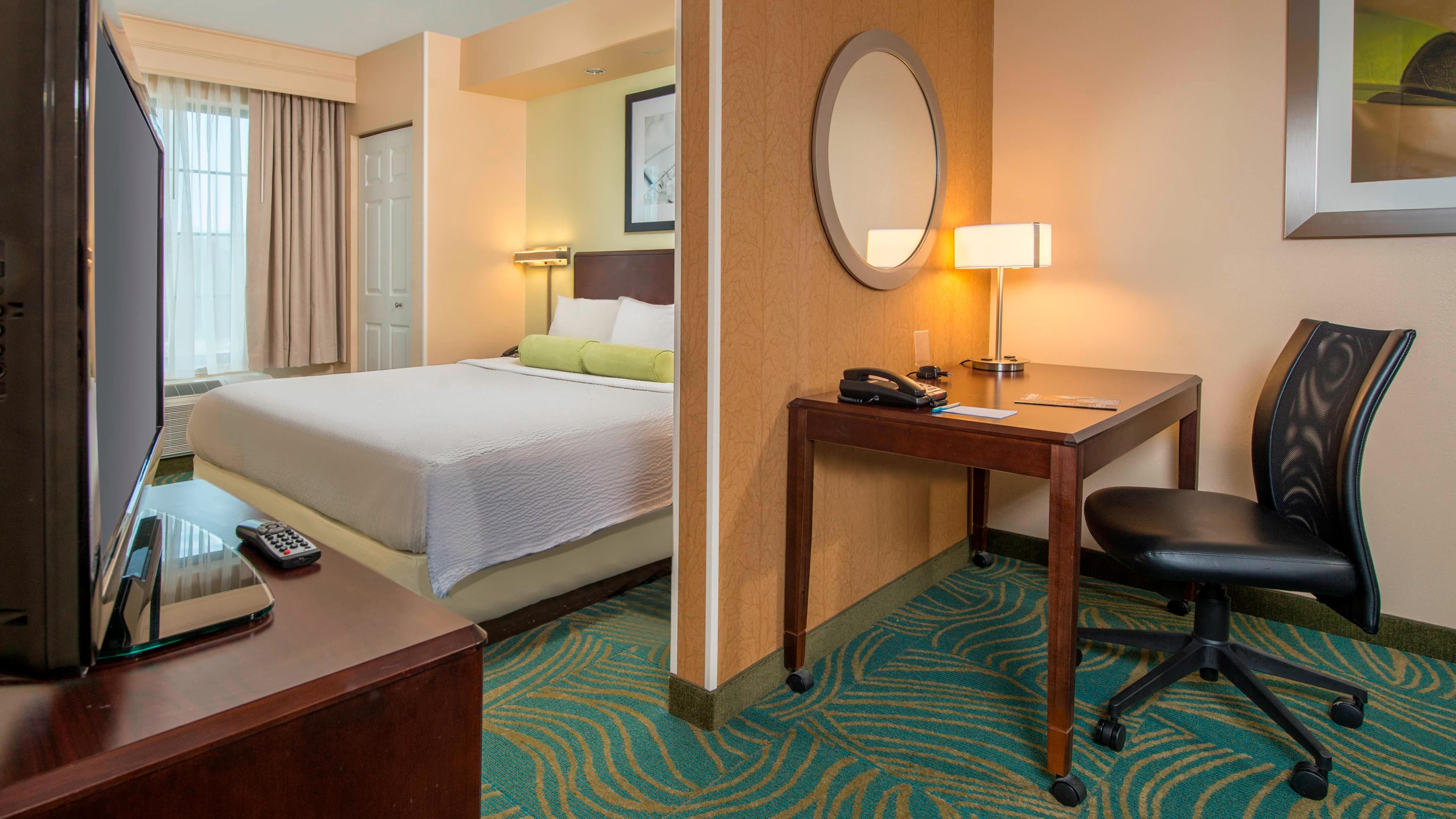 1 Bedroom Suite - Image 1