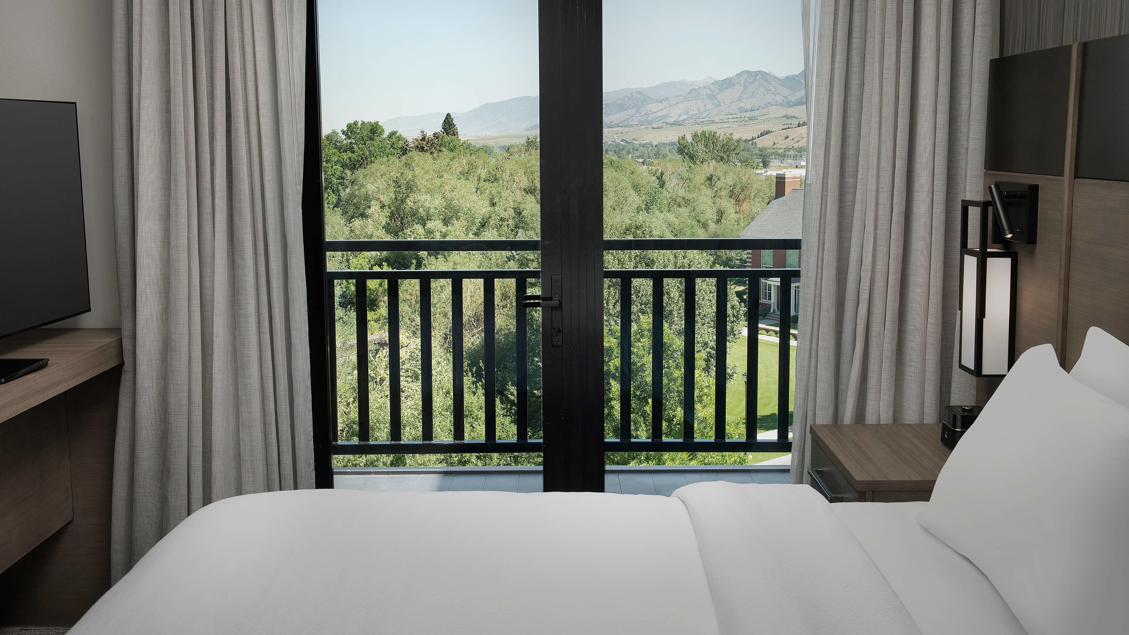 Larger Studio - Image 2