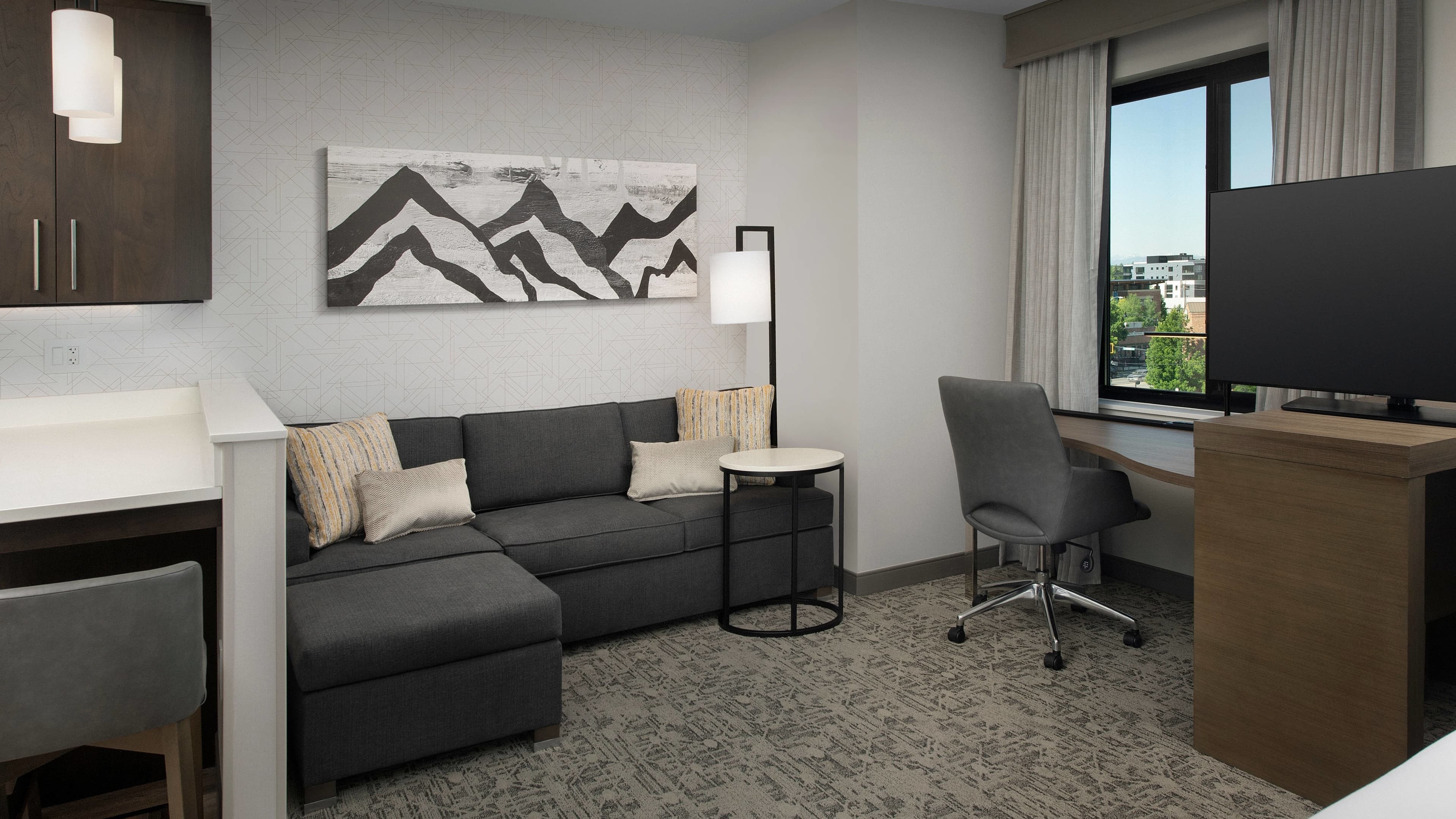 Larger Studio - Image 3