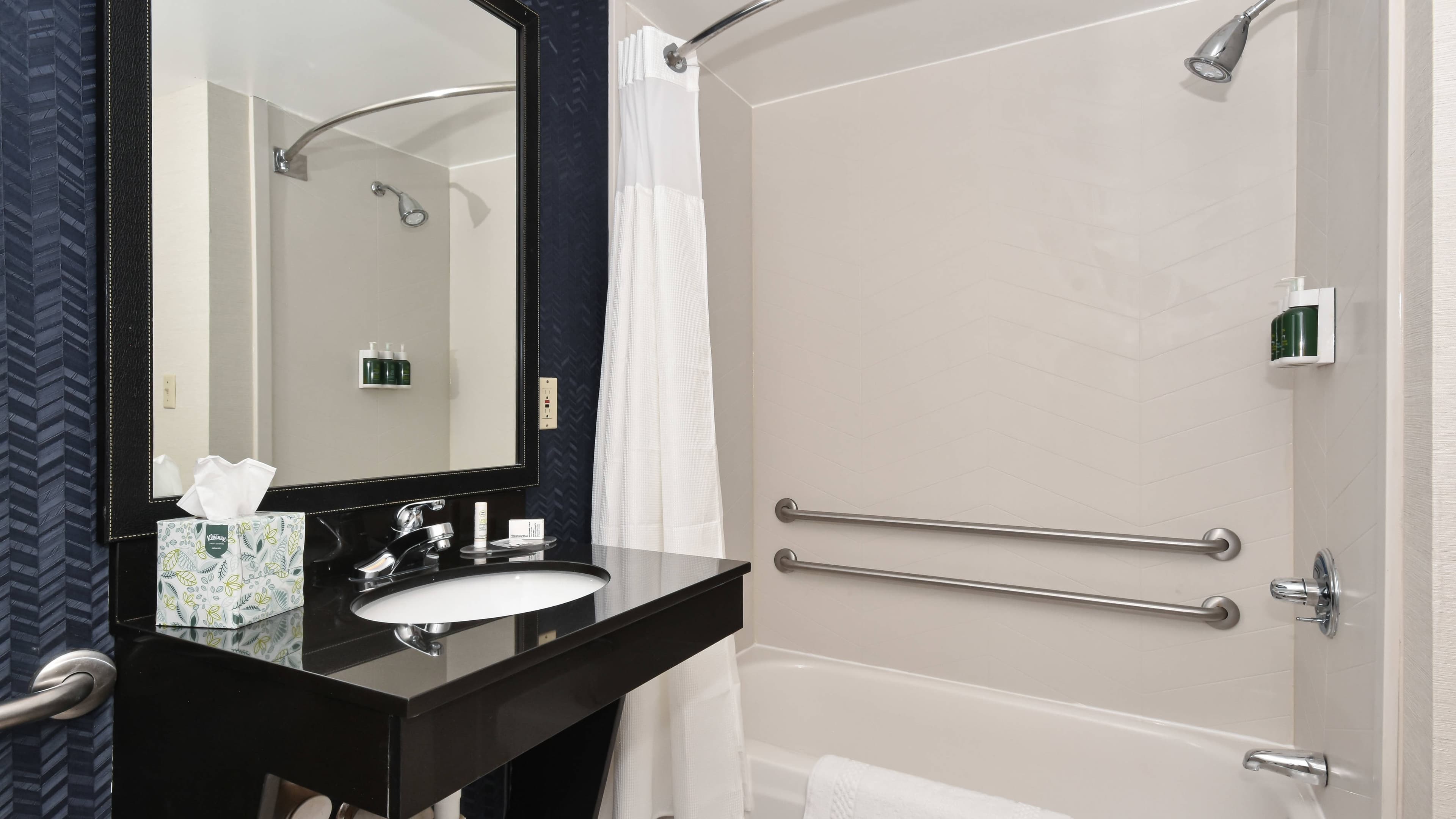 Larger Guest room - Image 3