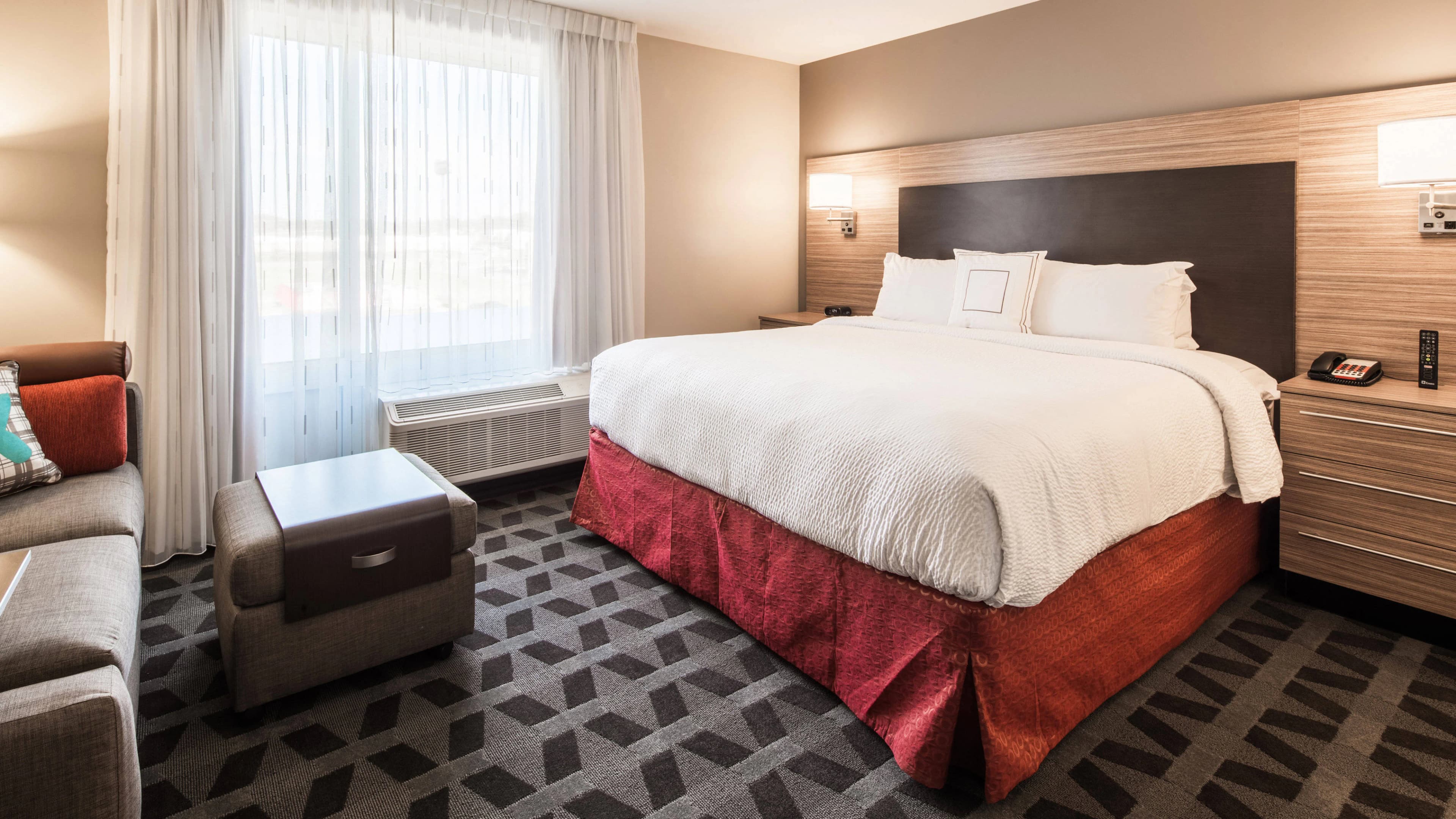 TownePlace Suites Cleveland - Image 2