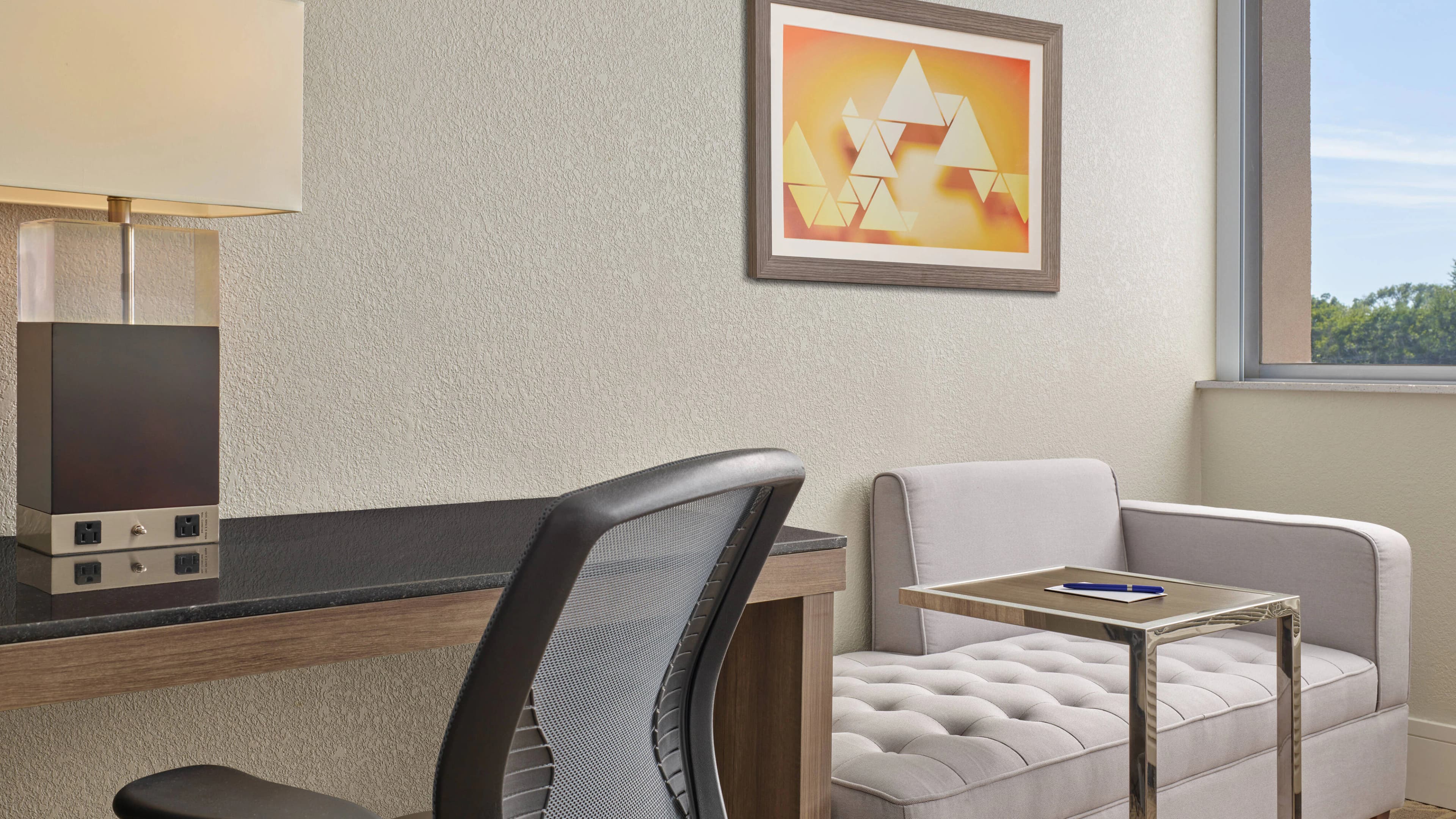 Delta Hotels Chicago Willowbrook - Image 3