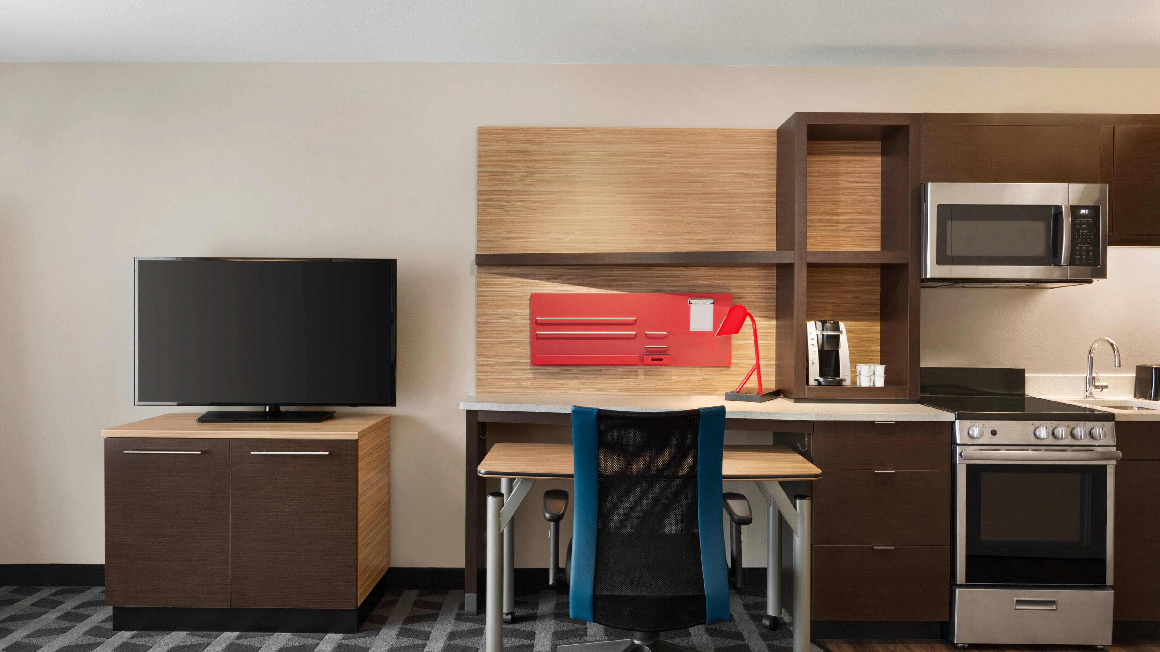 TownePlace Suites Cedar Rapids Marion - Image 2