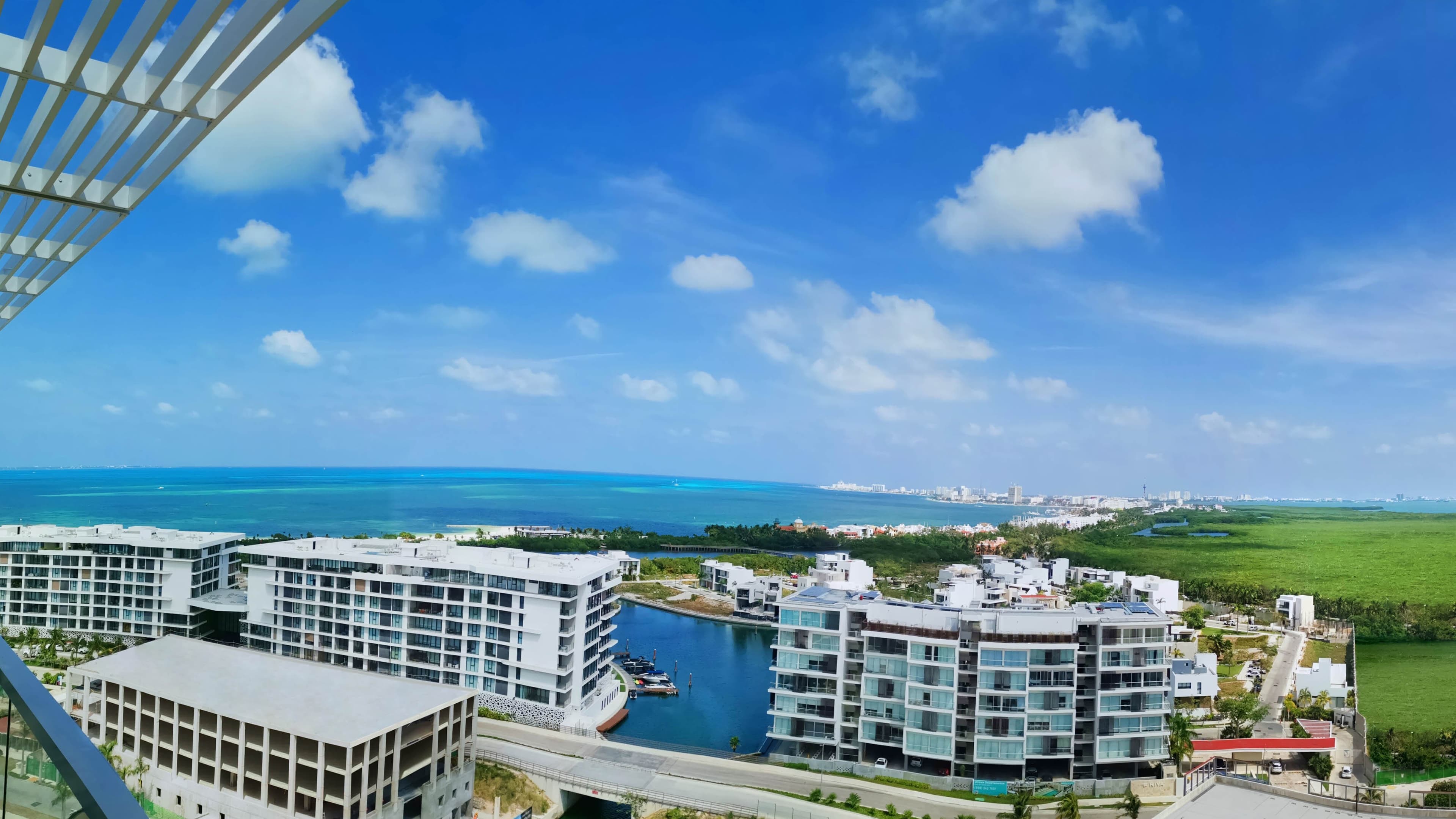 Renaissance Cancun Resort & Marina - Image 5