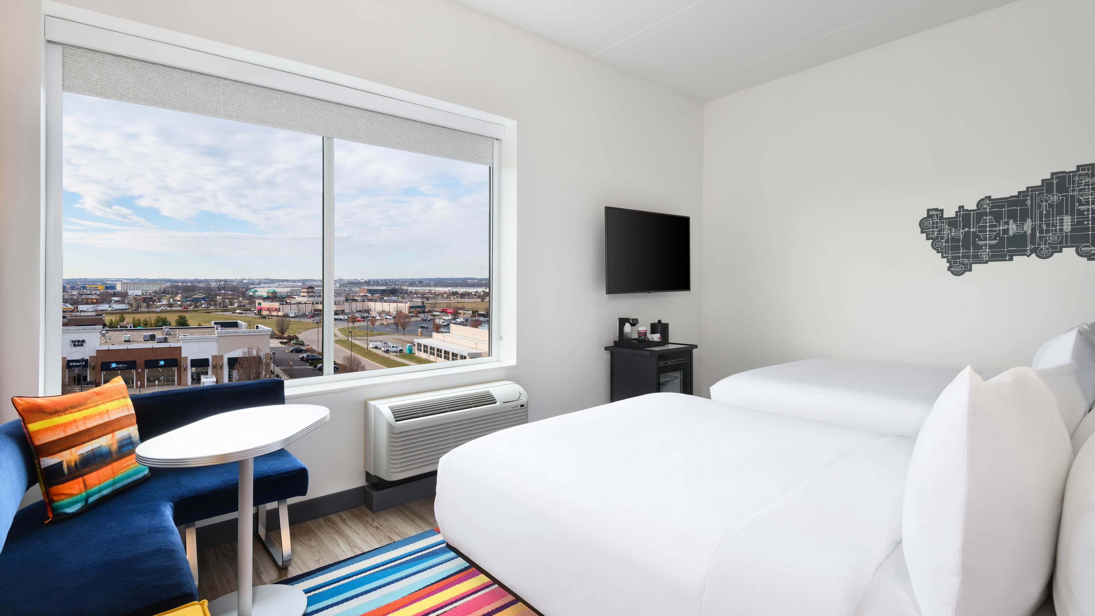 Aloft Cincinnati West Chester - Image 5