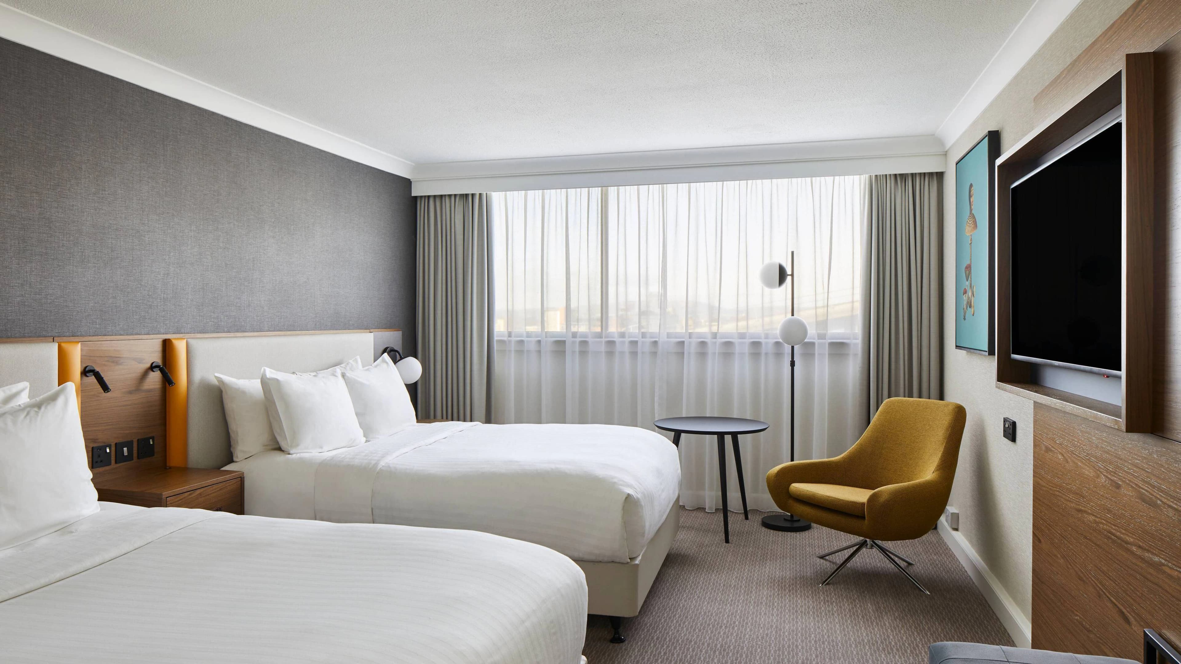 Cardiff Marriott Hotel - Image 2