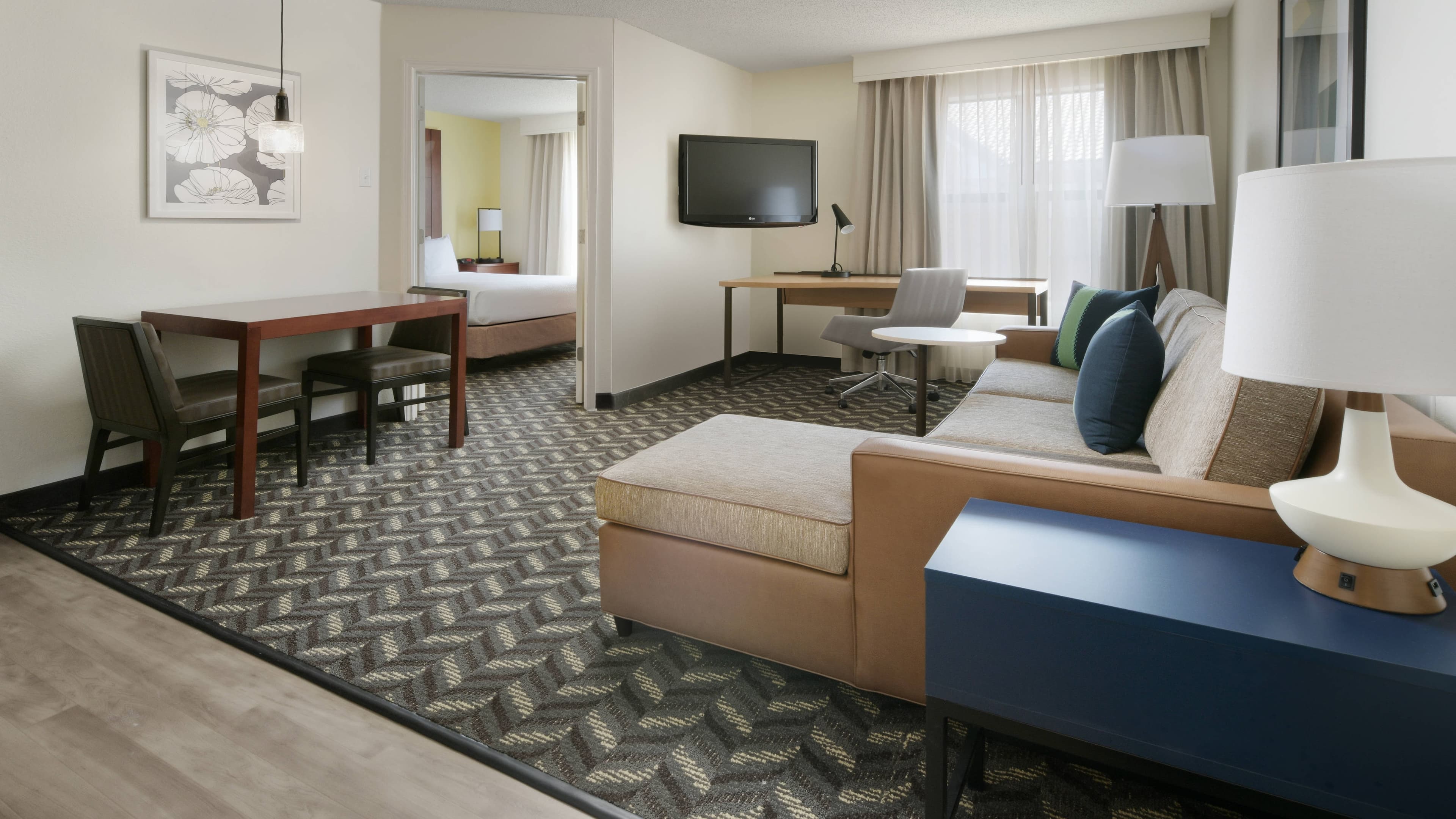1 Bedroom Suite - Image 1