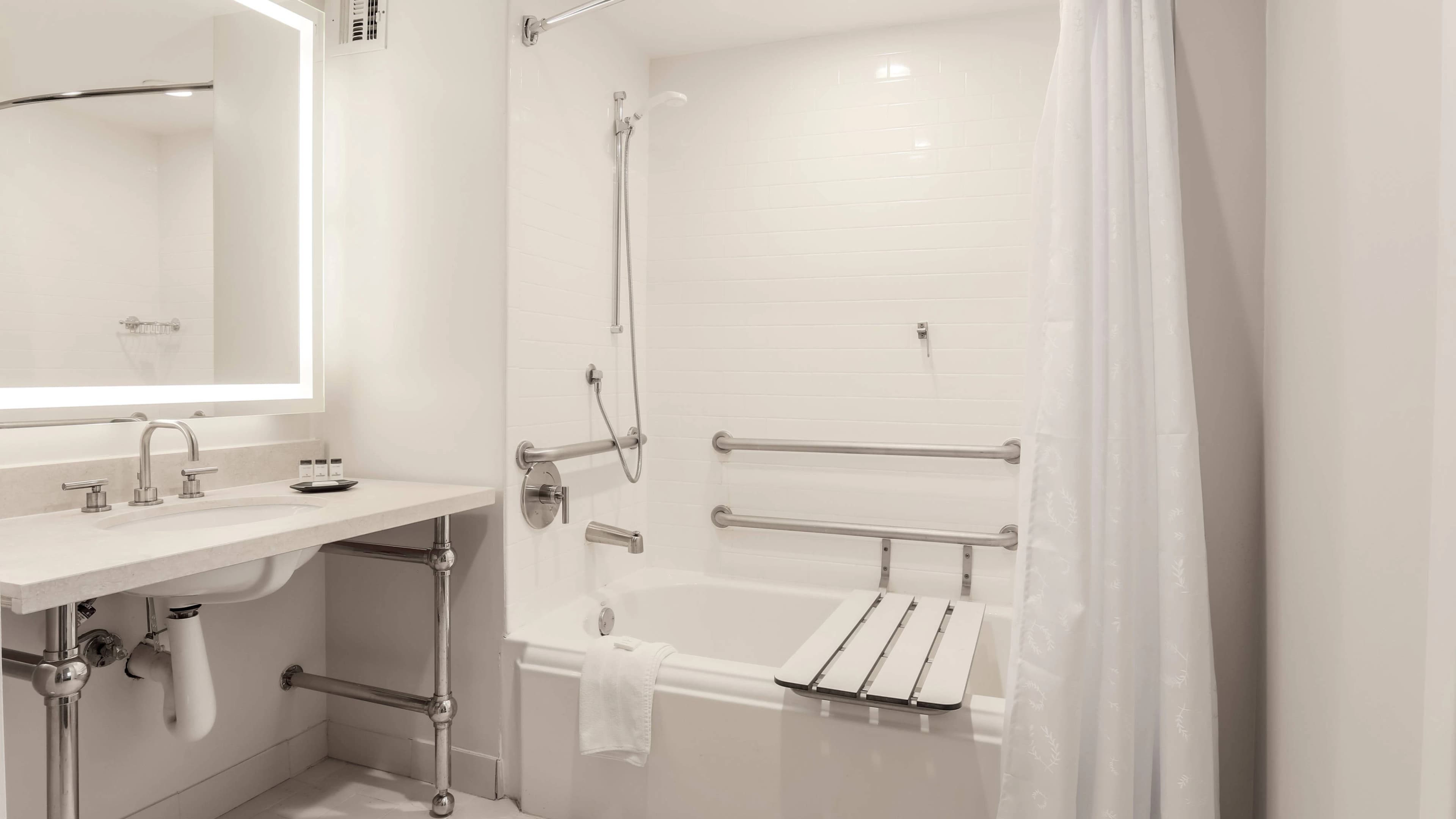 Suite - Image 8