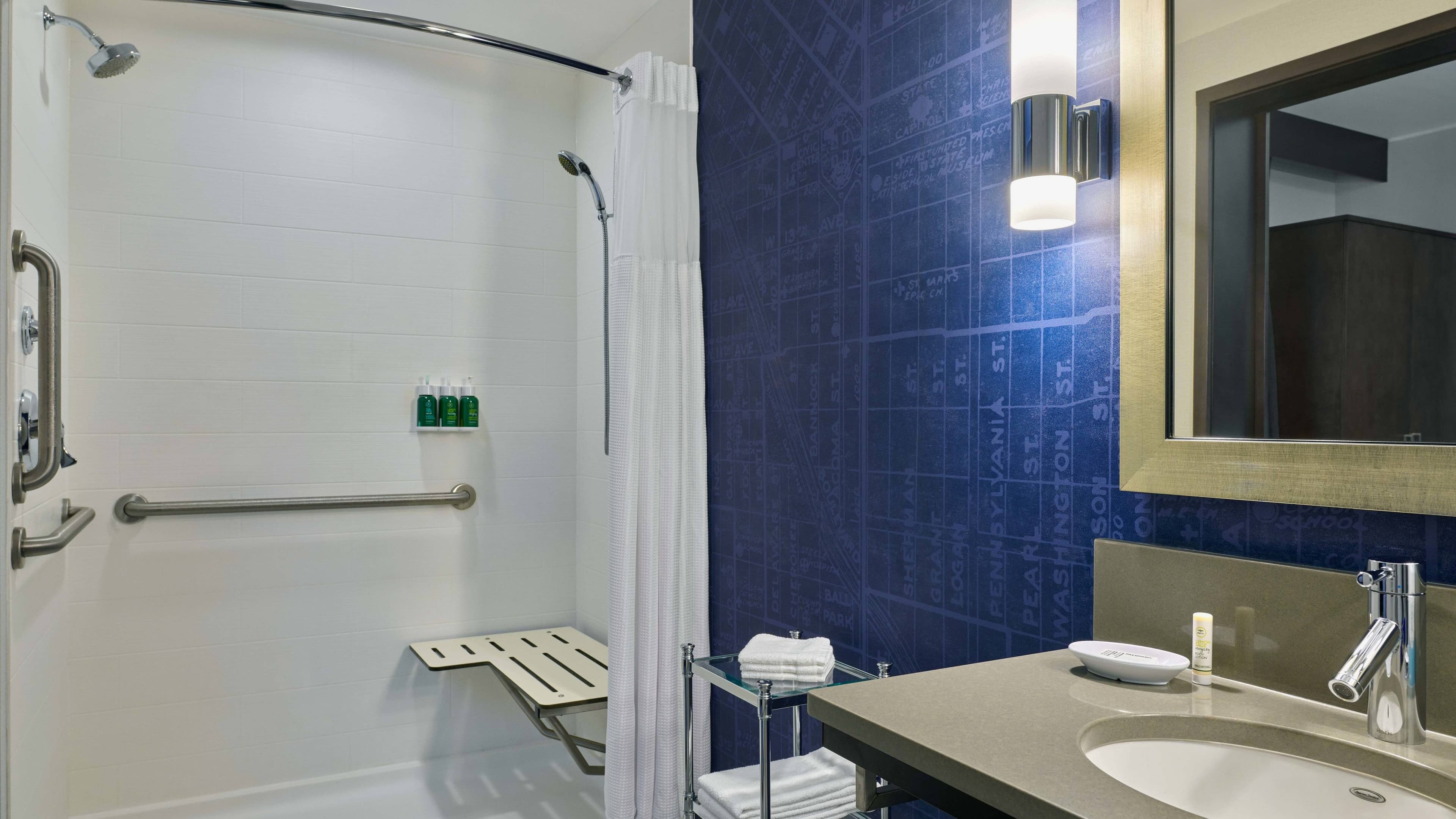 Standard King Suite - Image 8