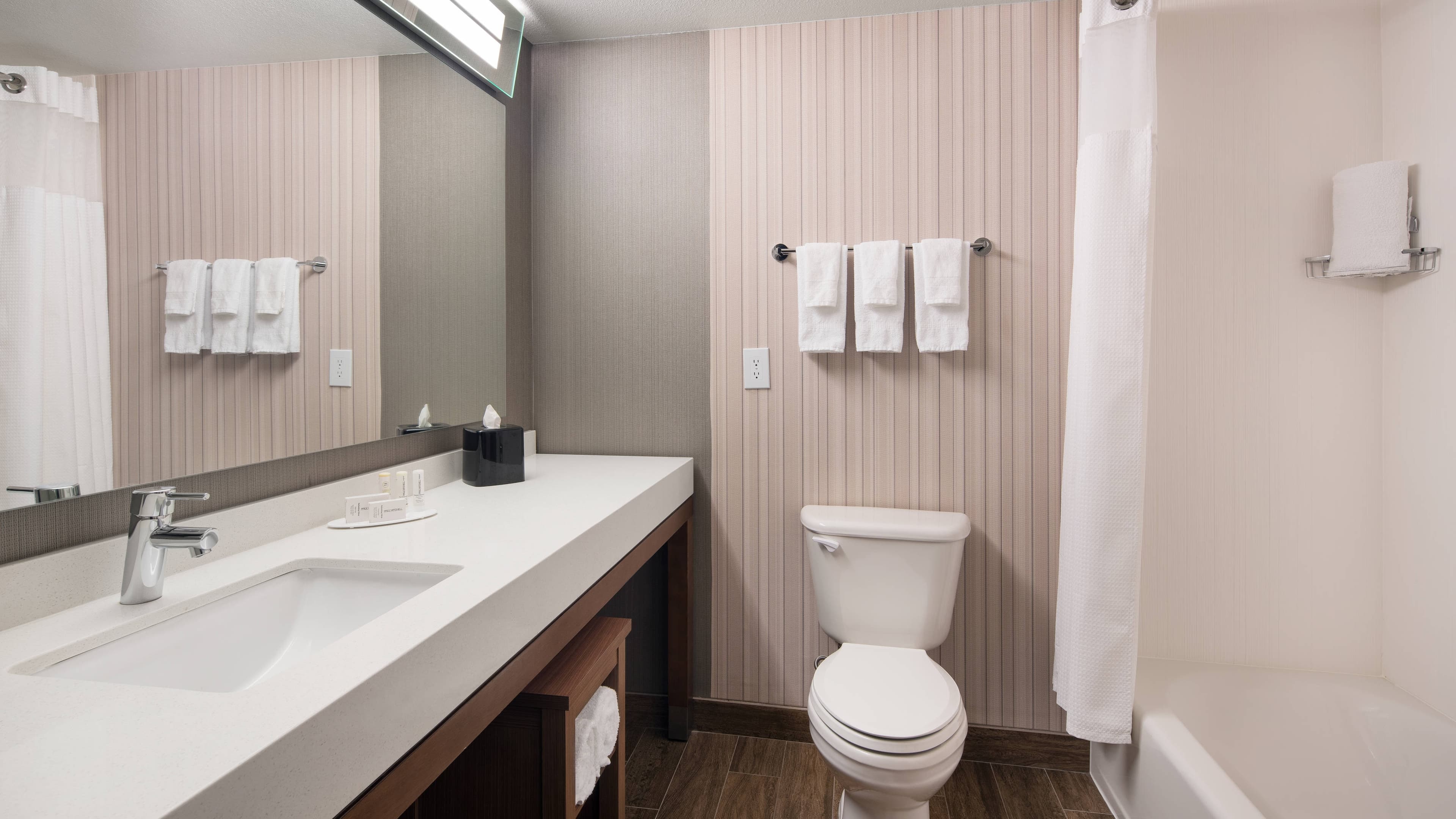 Courtyard Denver Airport at Gateway Park - Image 4