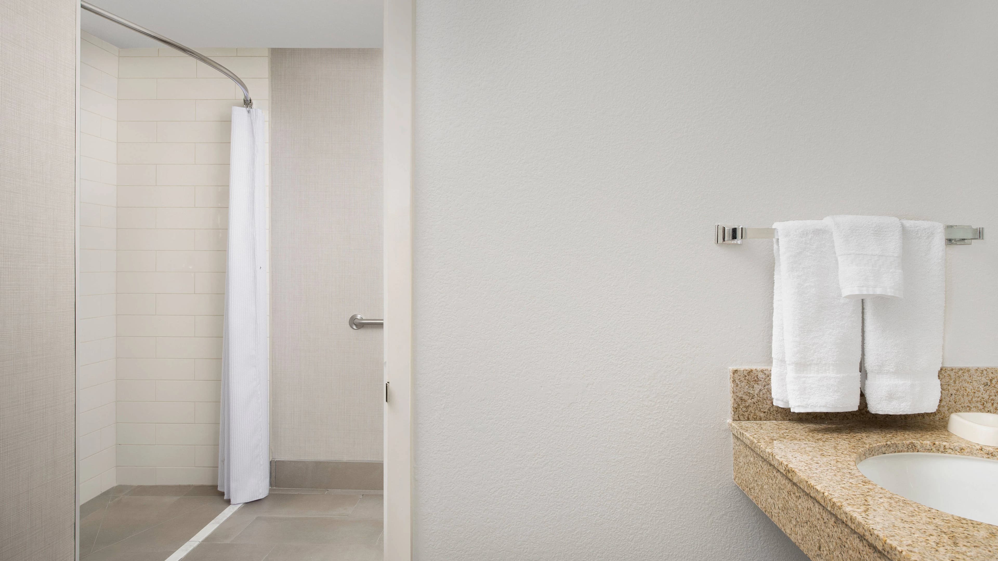 1 Bedroom Suite - Image 7