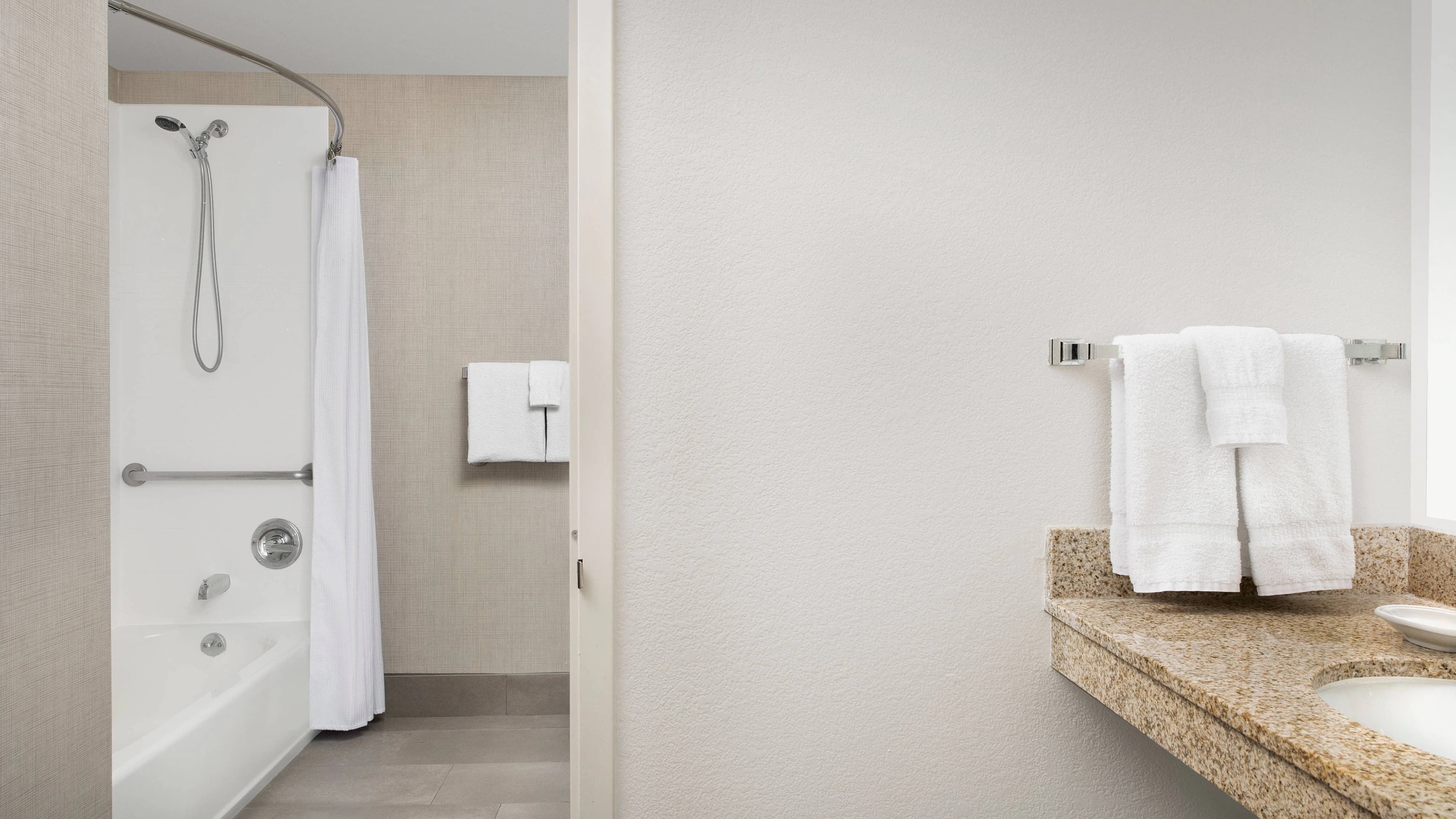 1 Bedroom Suite - Image 8