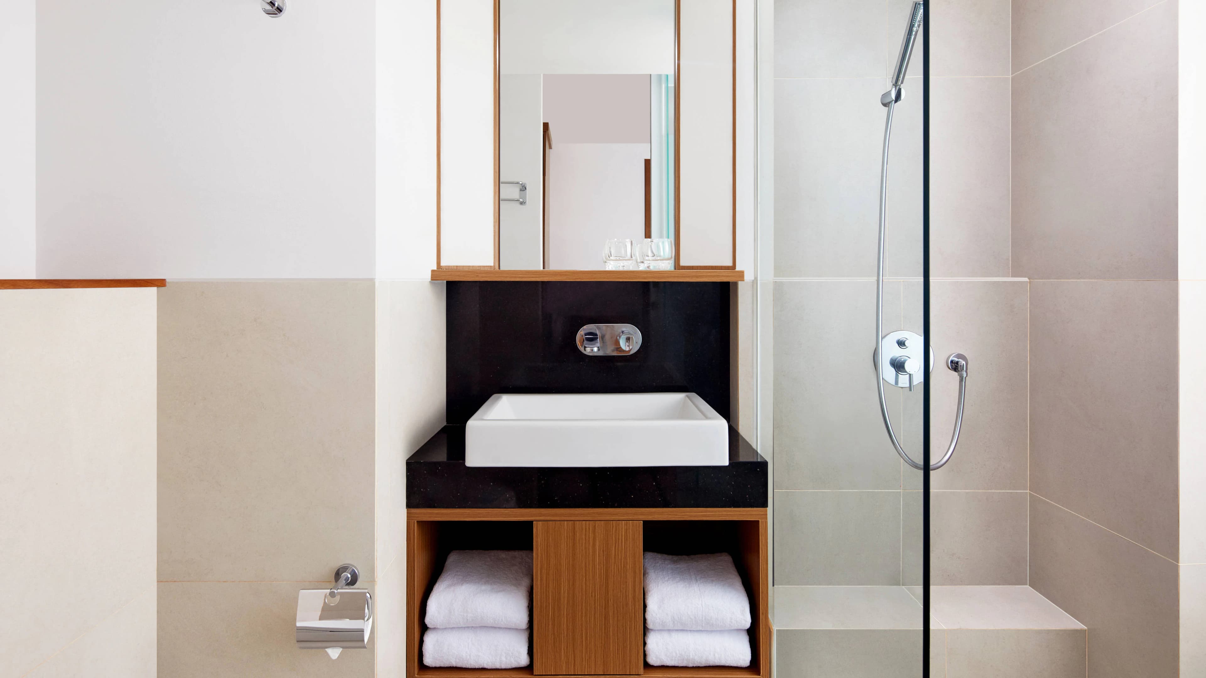 Fairfield by Marriott Bali Kuta Sunset Road - Image 3
