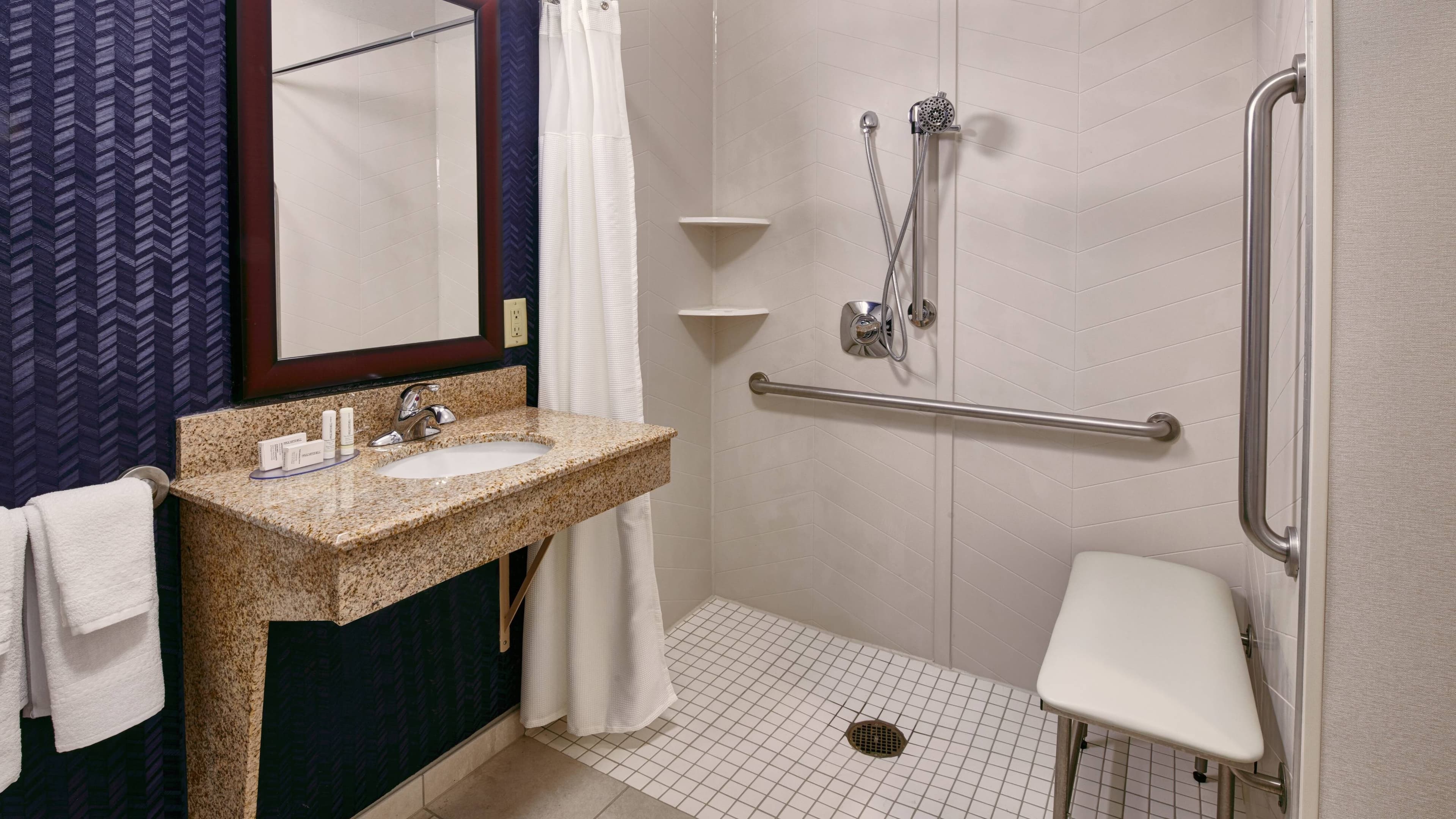 Fairfield Inn & Suites Detroit Livonia - Image 2