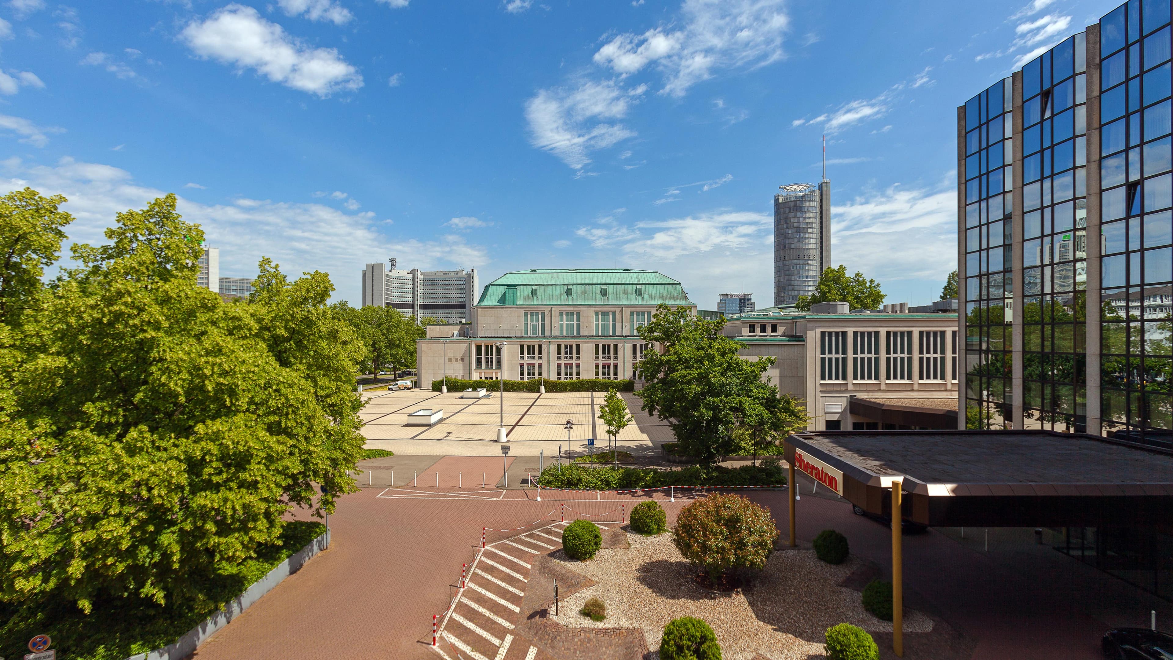 Sheraton Essen Hotel - Image 4