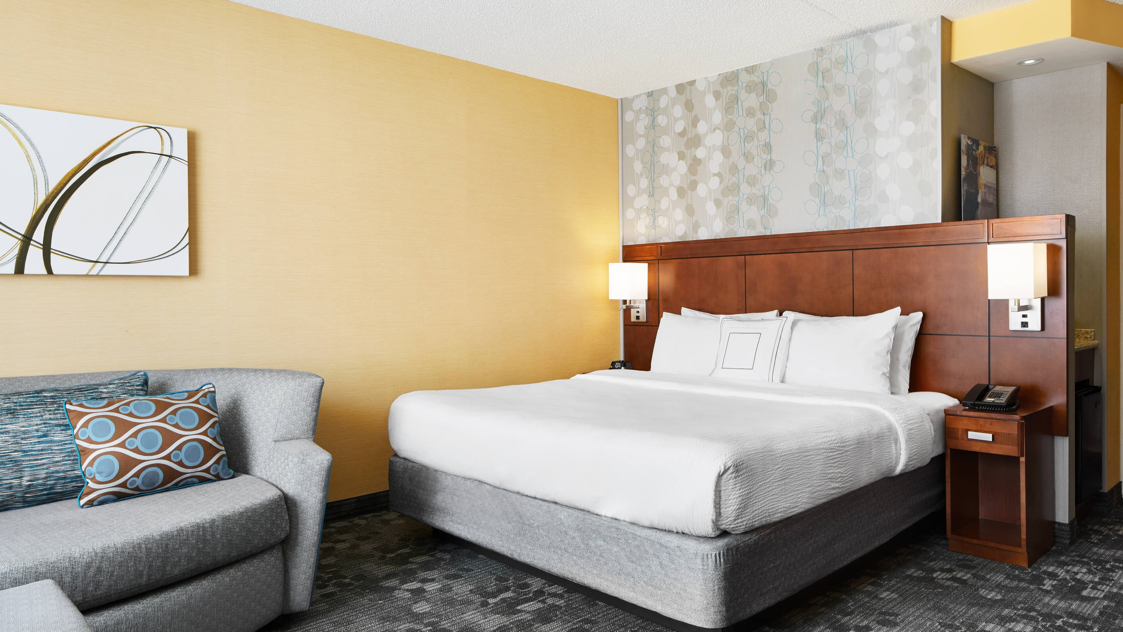 King Guest Room - Image 2