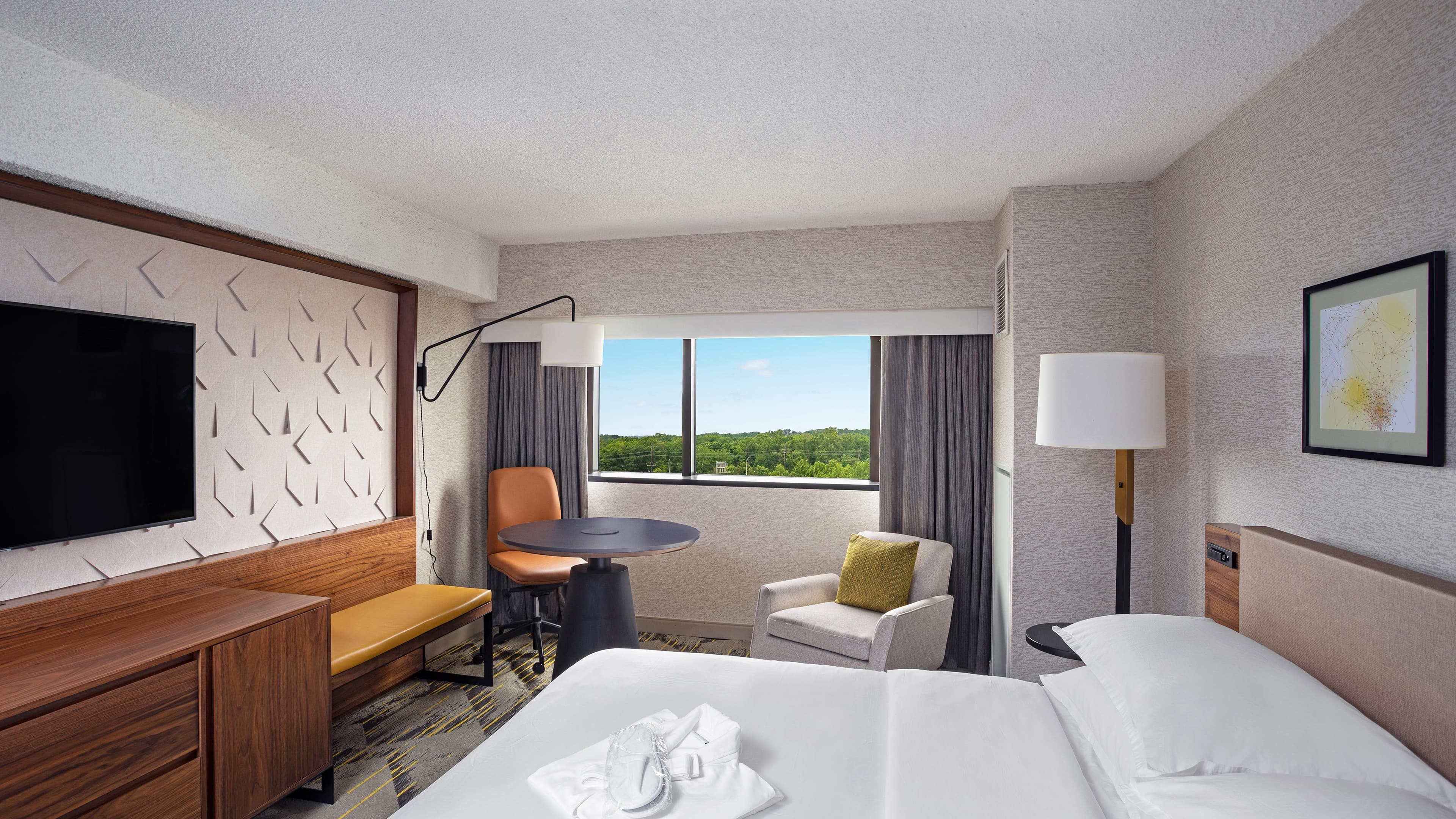 Sheraton Edison - Image 2