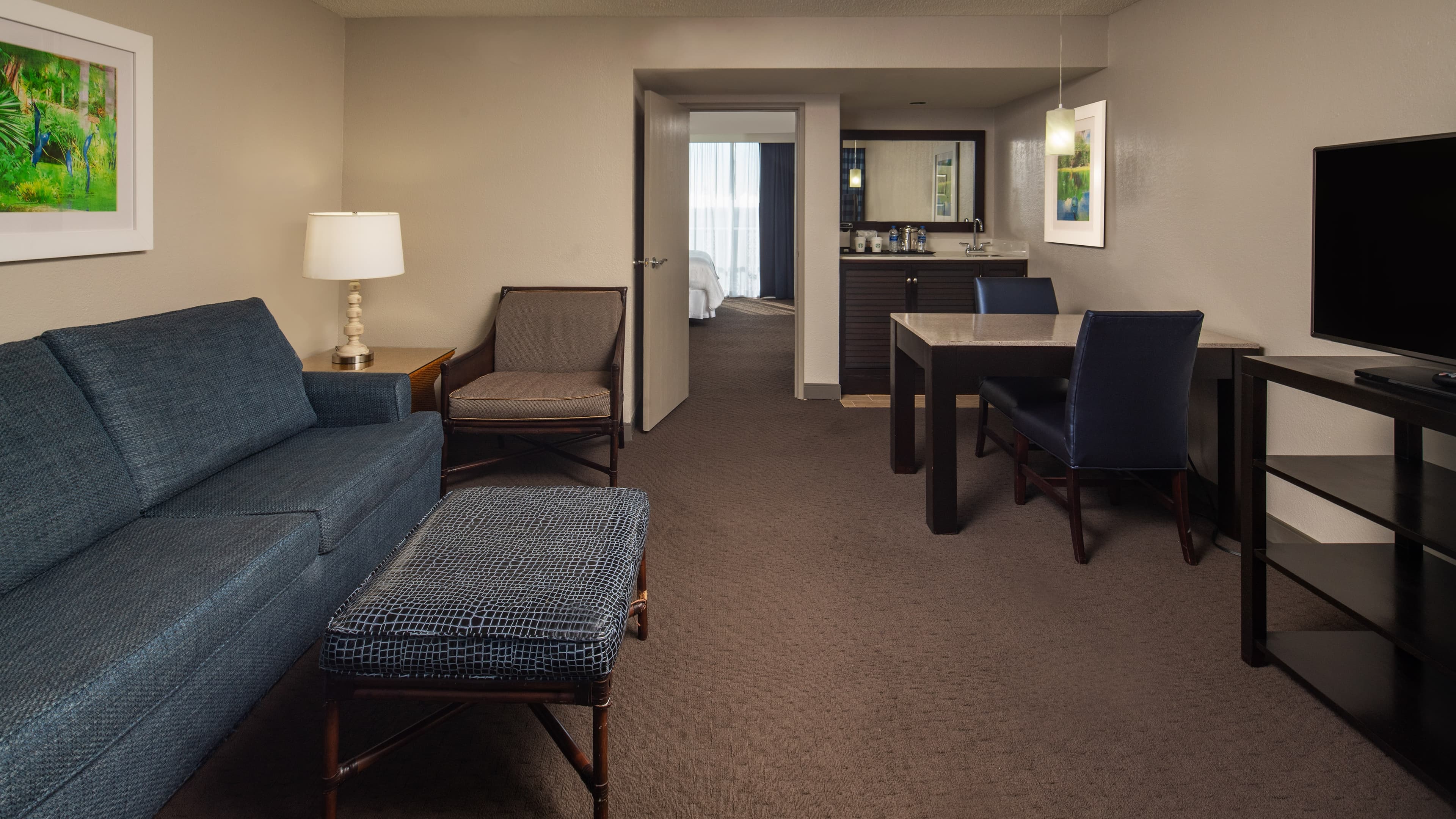 1 Bedroom Suite - Image 2