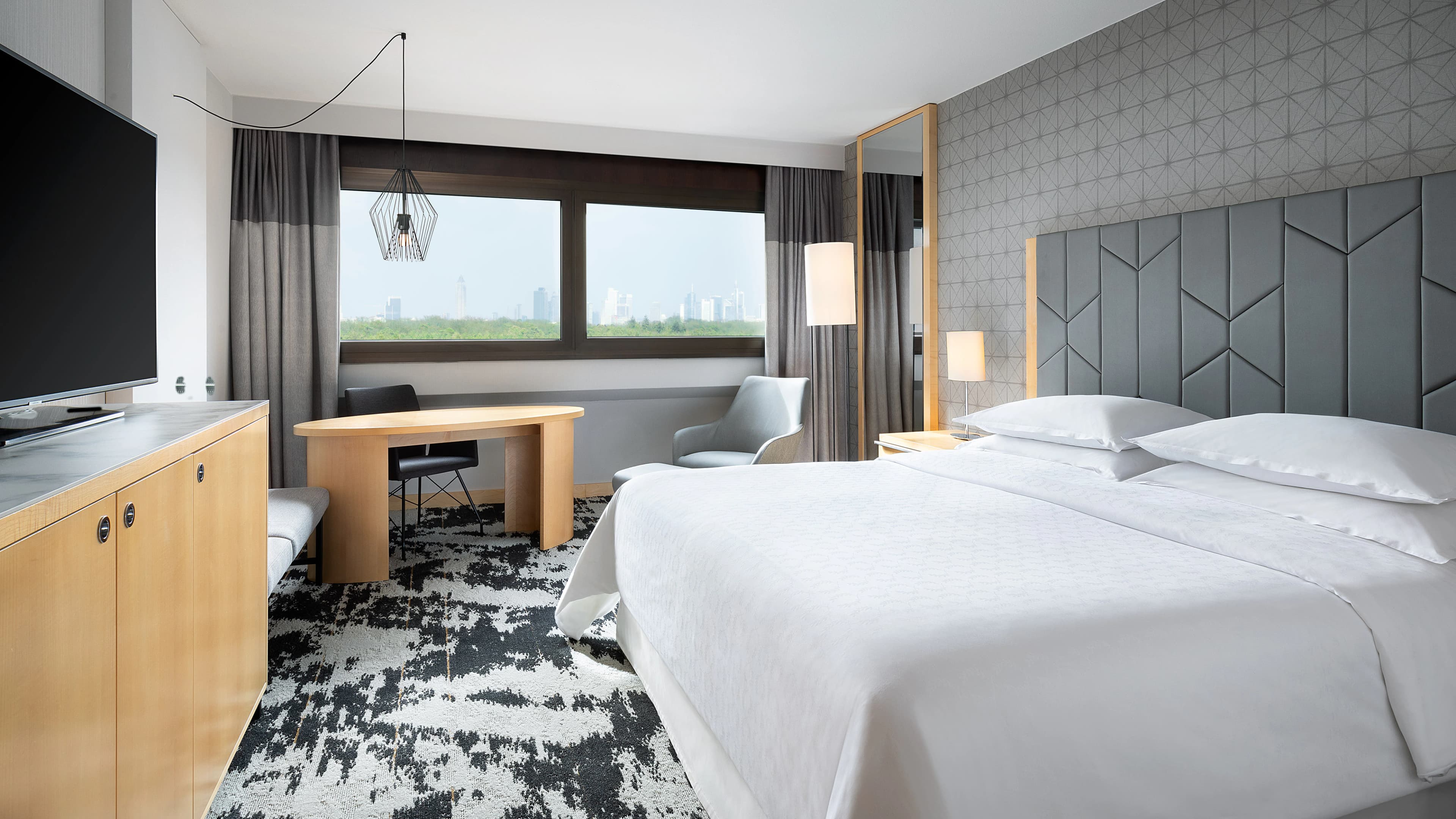 Deluxe Room - Image 1