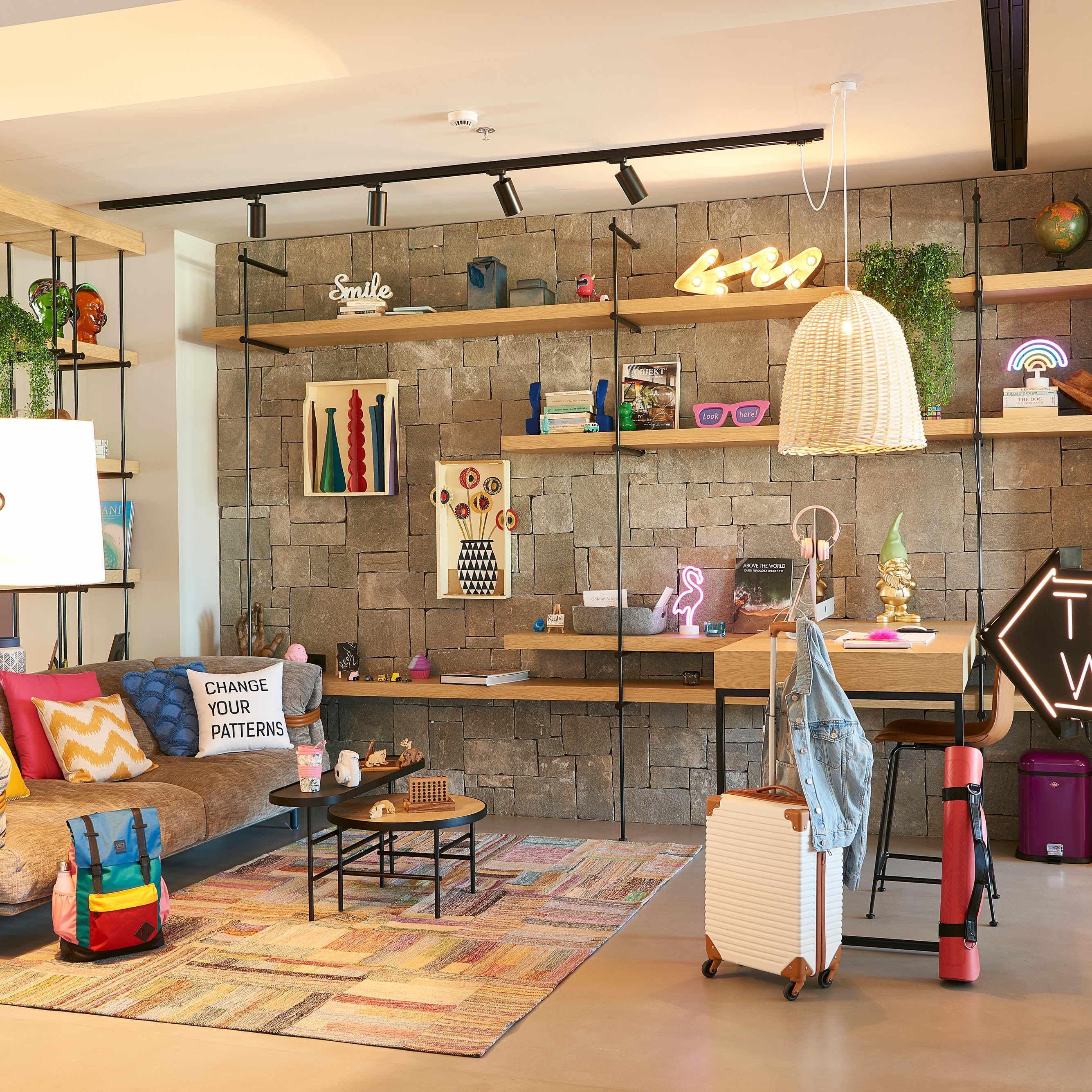 Moxy Patra Marina - Image 1