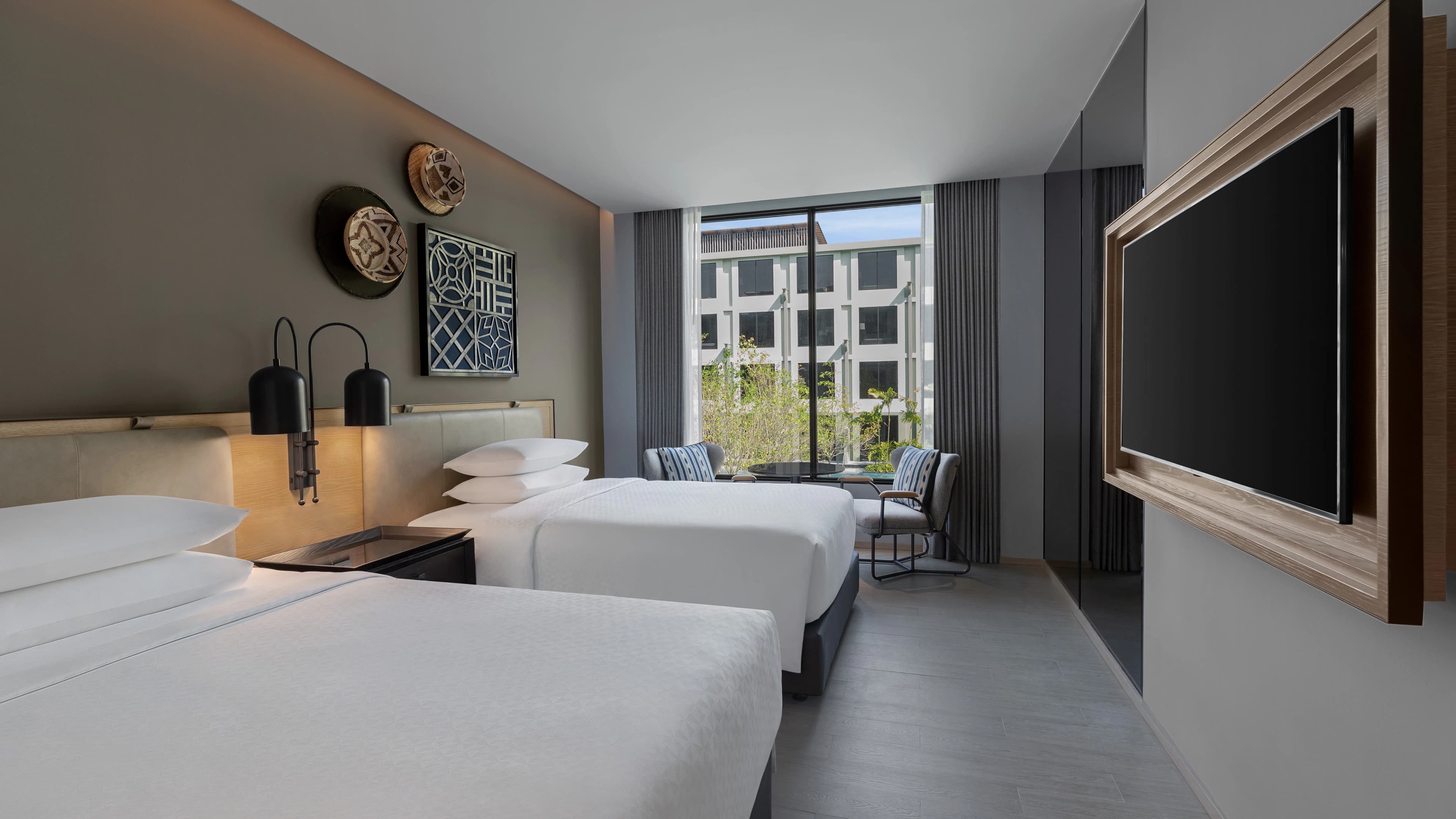 Four Points by Sheraton Phuket Patong Beach Resort - Image 3
