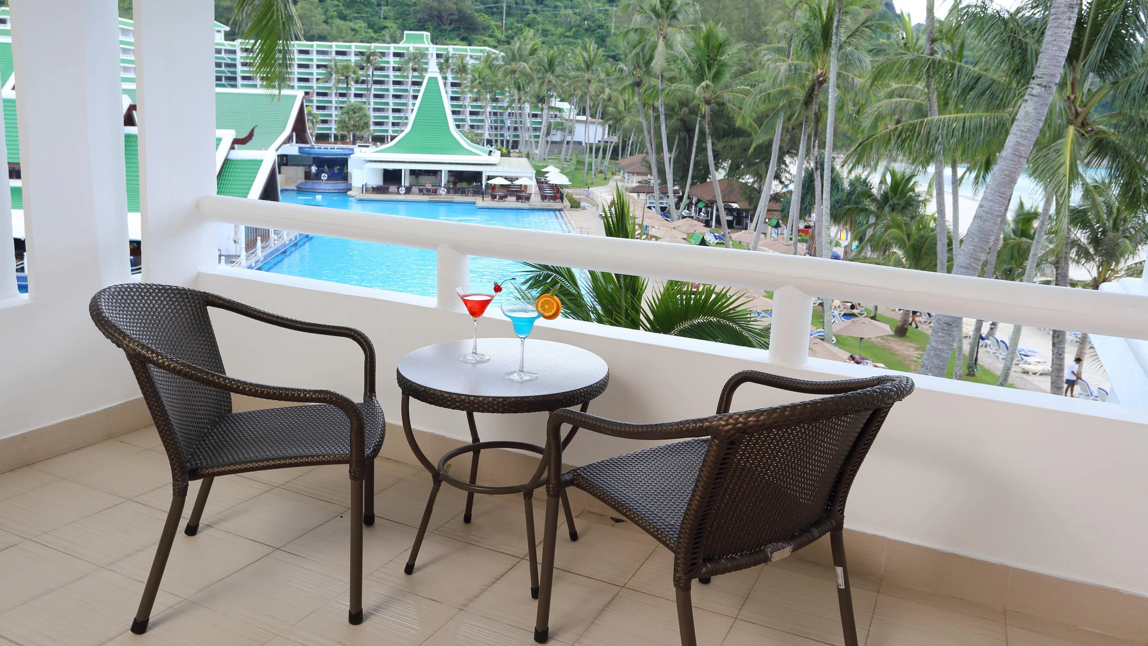 Le Méridien Phuket Beach Resort - Image 4