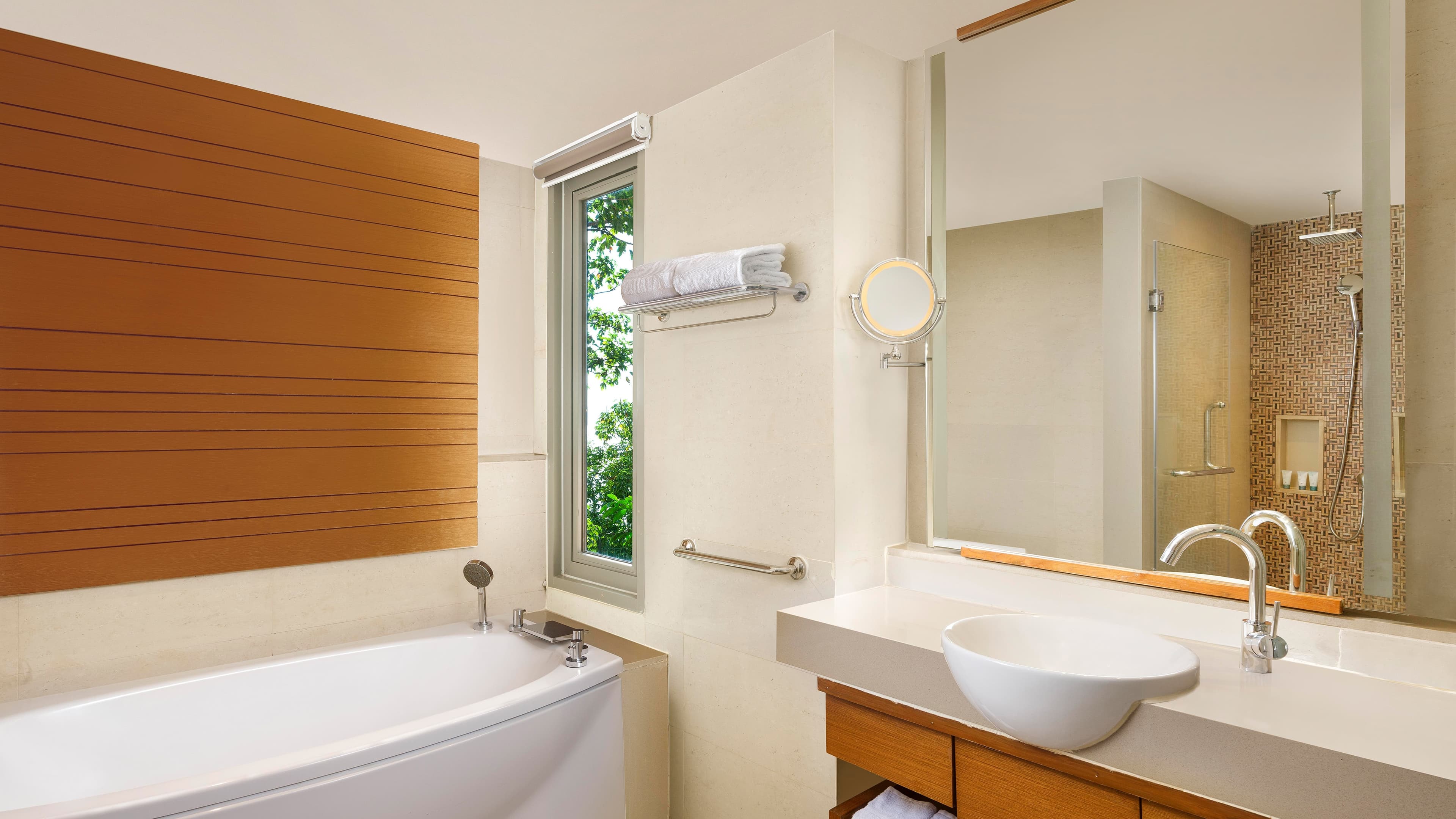 Oceanfront view - Image 3