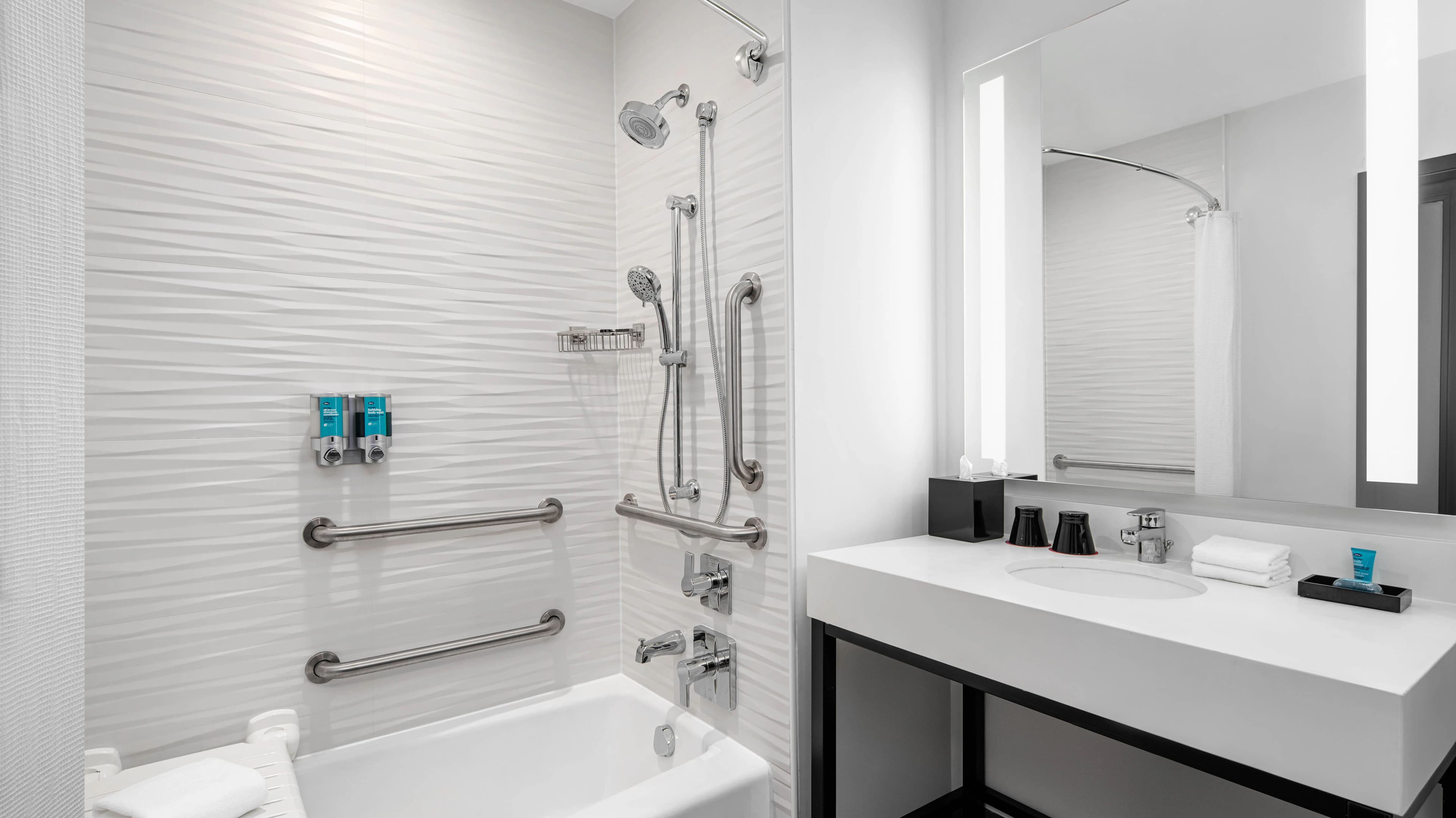 Holiday Inn Express & Suites Atascocita - Humble - Kingwood - Image 5