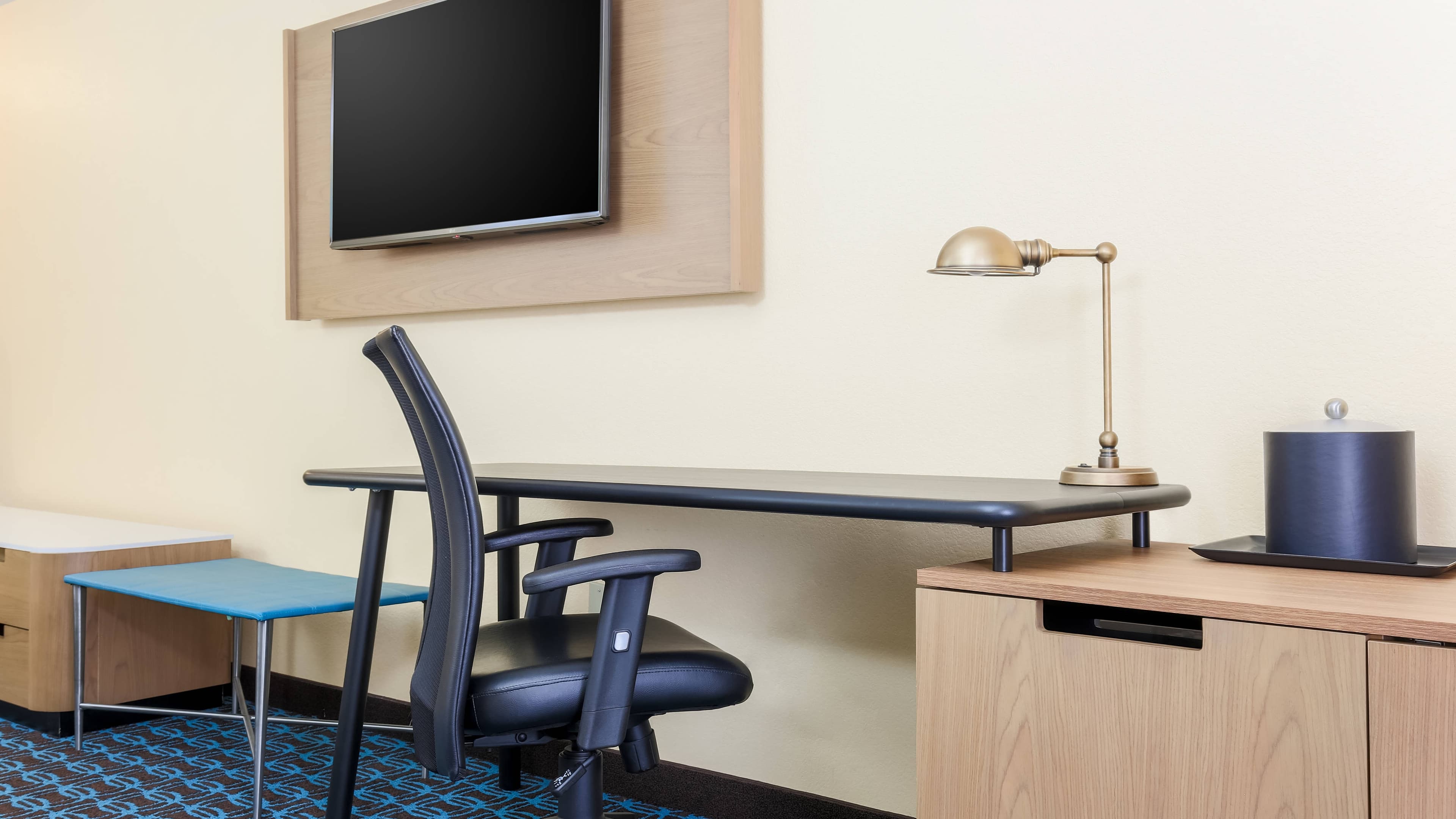 Fairfield Inn & Suites Houston Humble - Image 3