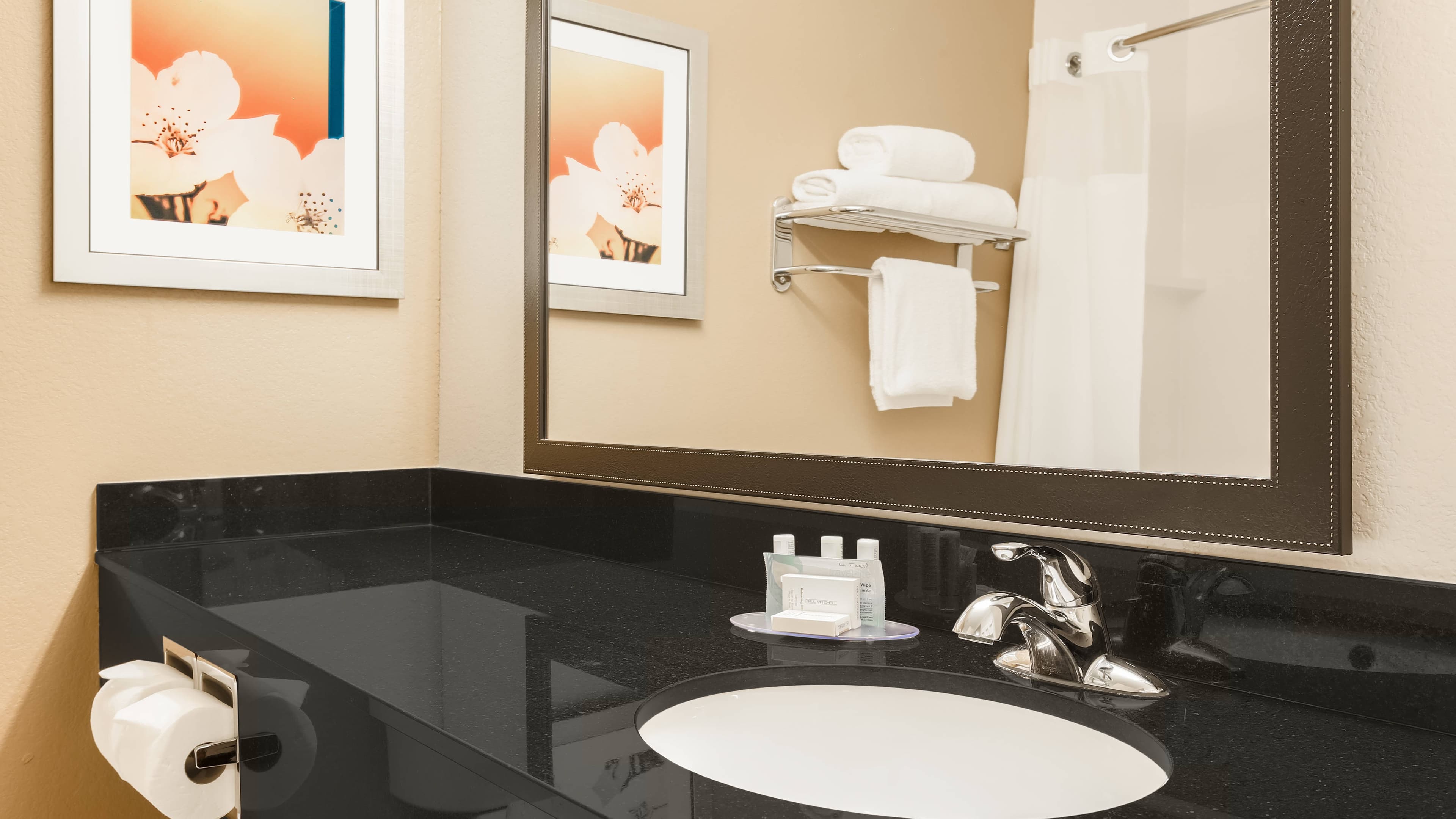 Fairfield Inn & Suites Houston Humble - Image 4