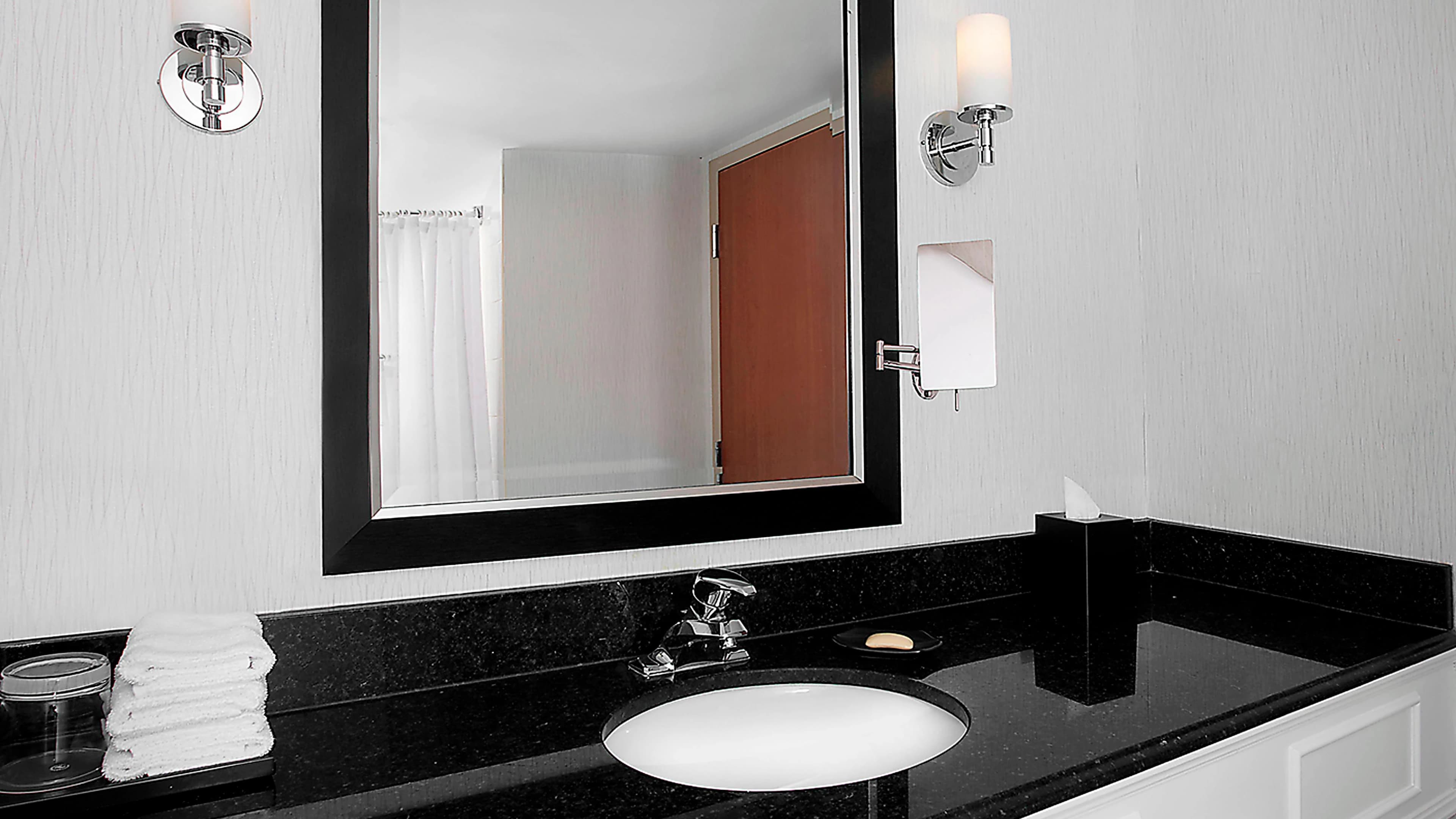 Sheraton Fallsview Hotel - Image 5