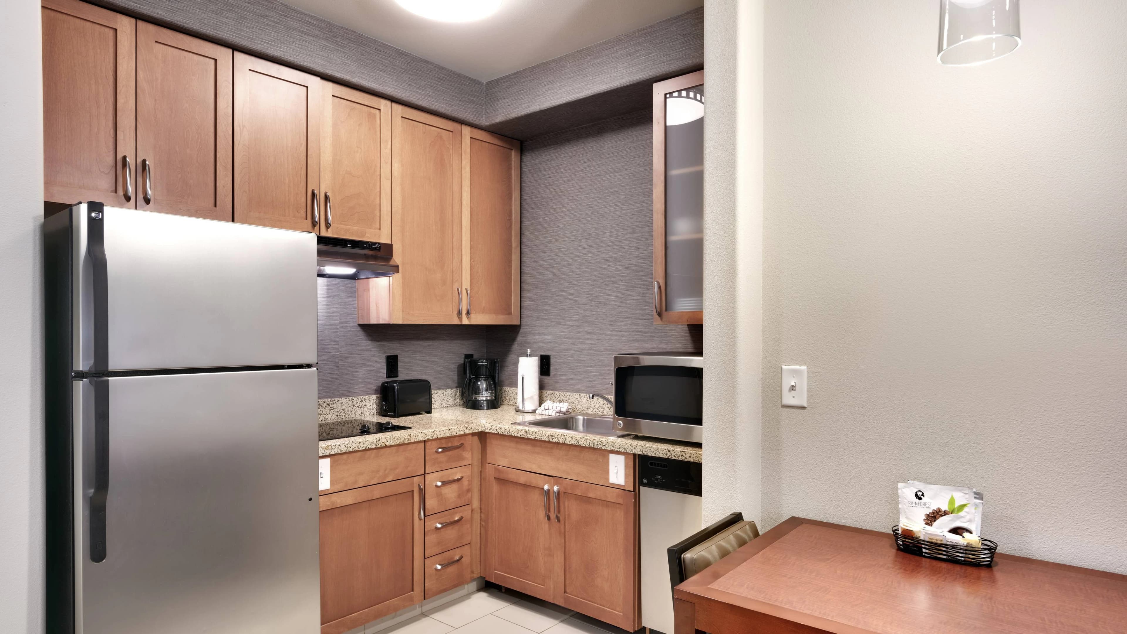 2 Bedroom Suite - Image 5