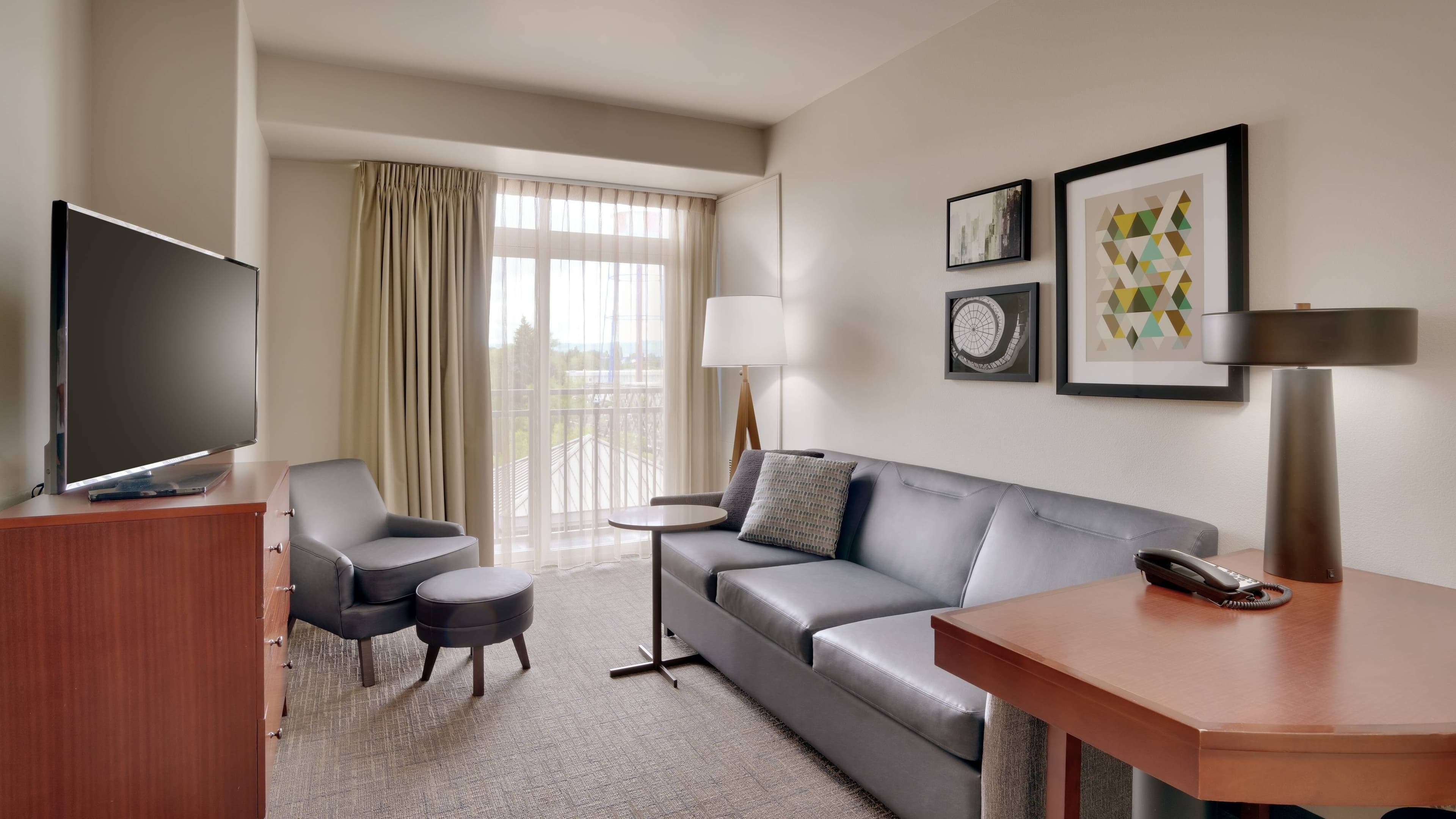 2 Bedroom Suite - Image 2