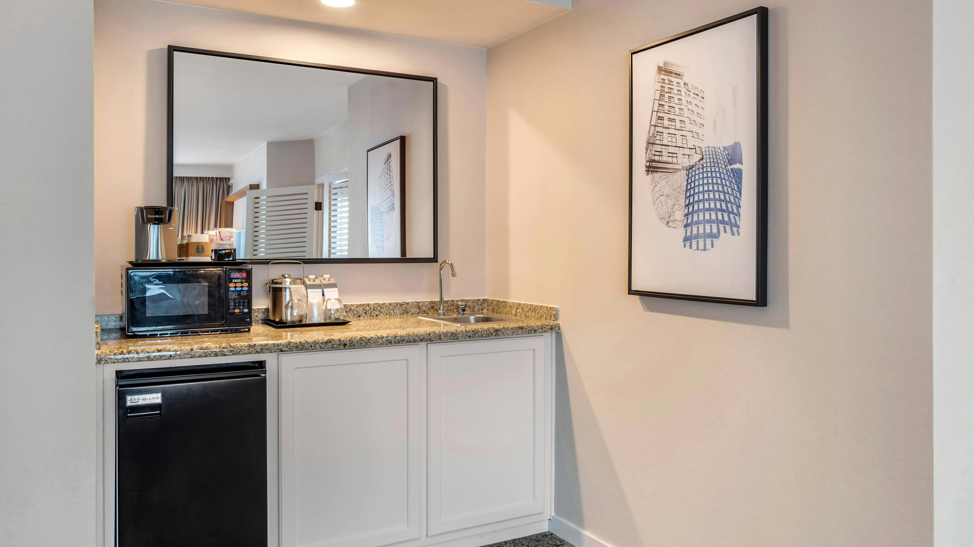Sheraton Suites Wilmington Downtown - Image 4